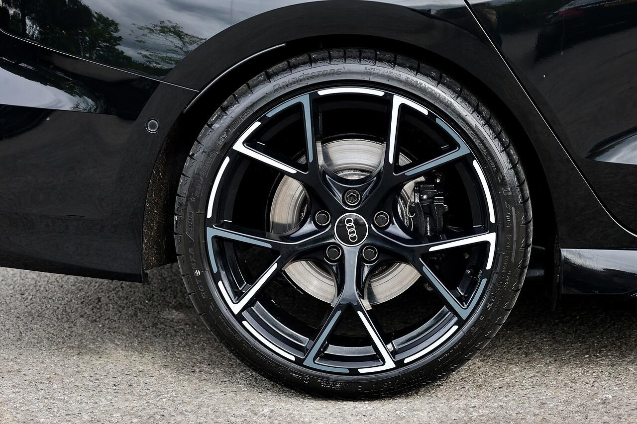 Audi RS3 view 31
