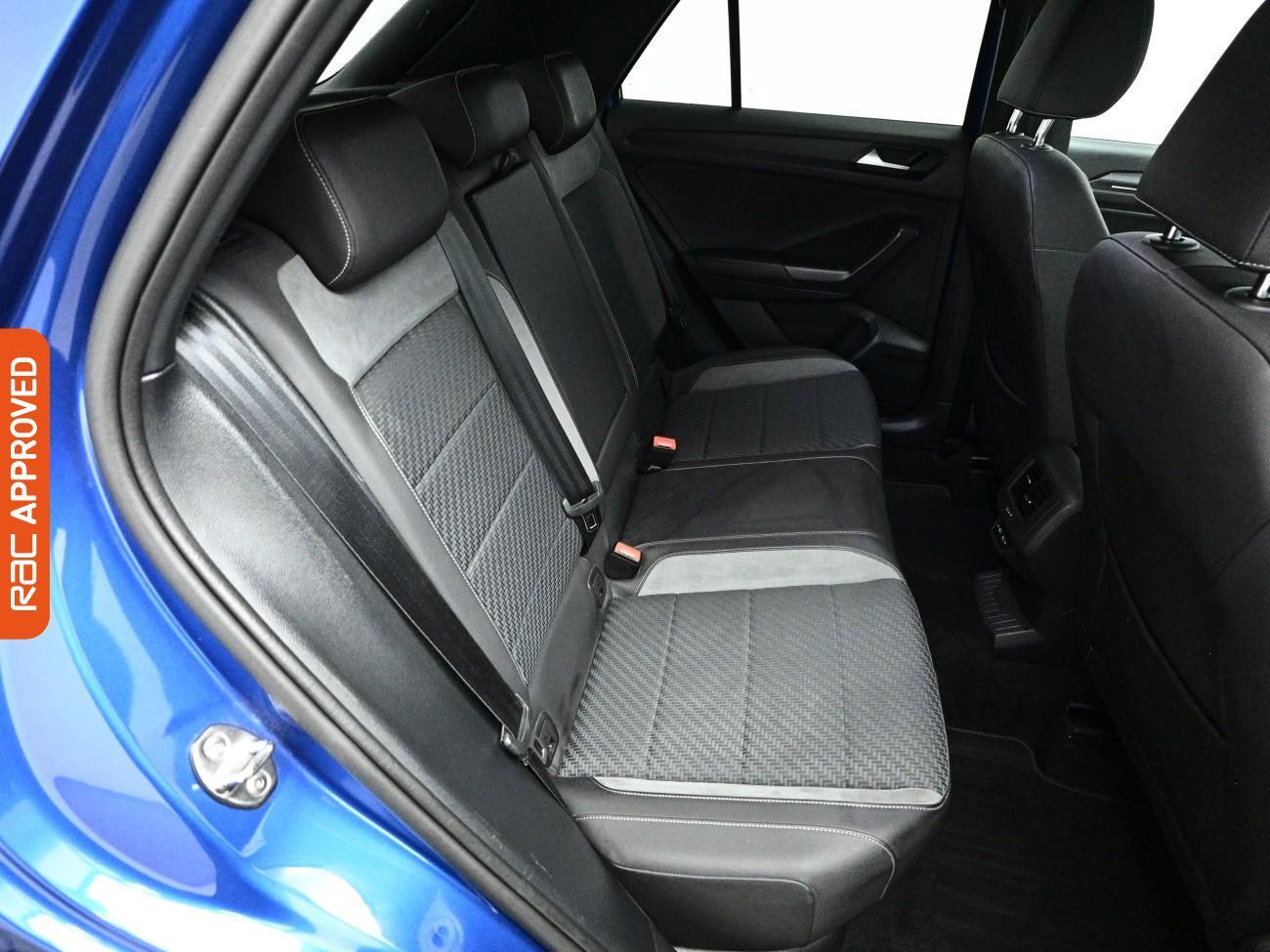 Volkswagen T-Roc view 13