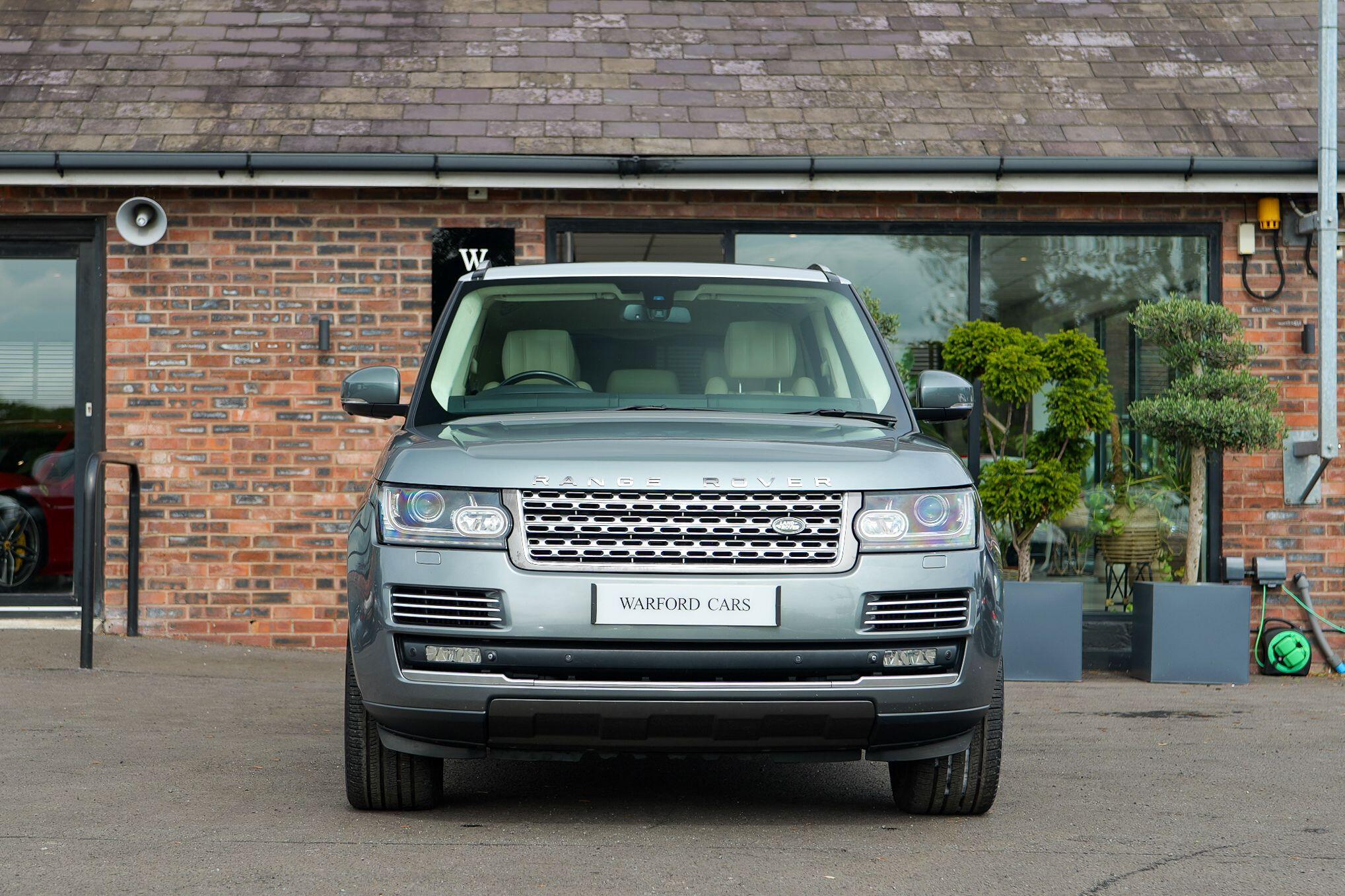 Land Rover Range Rover view 2