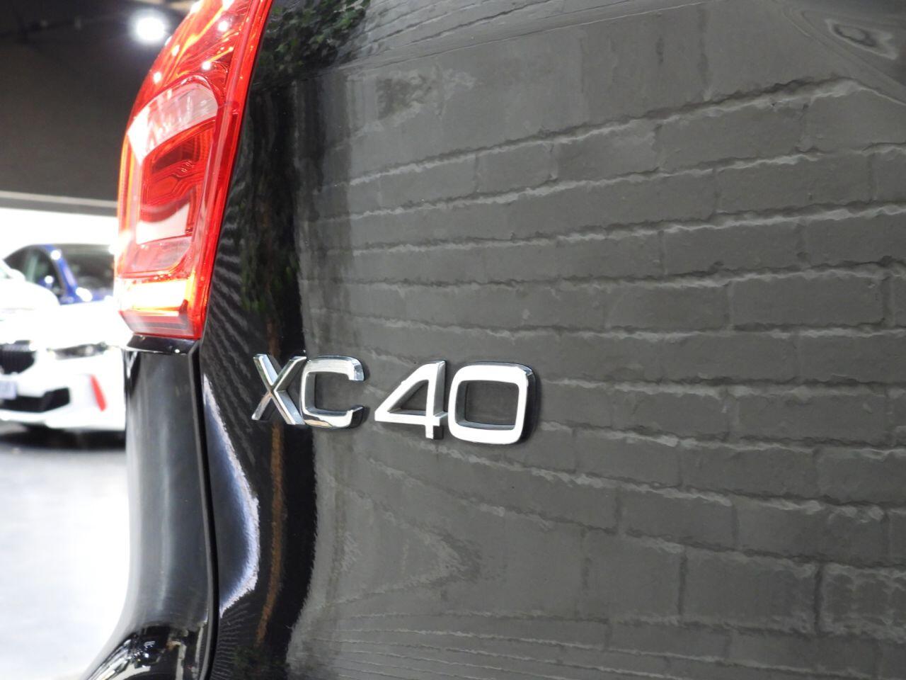 Volvo XC40 view 27