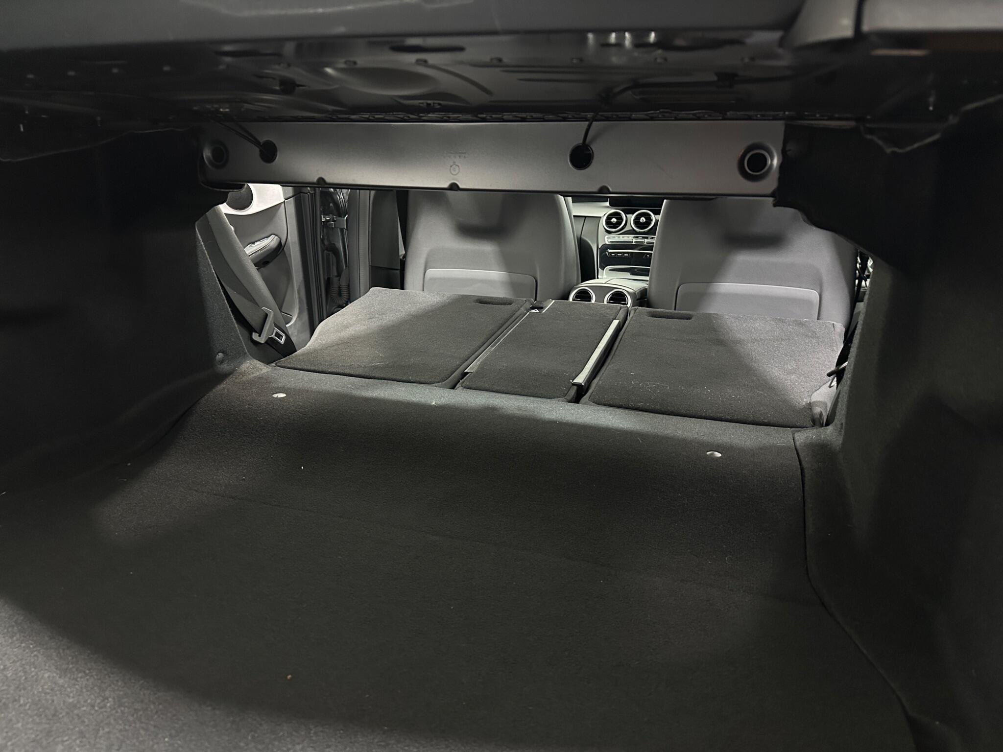 Mercedes-Benz C-Class view 46