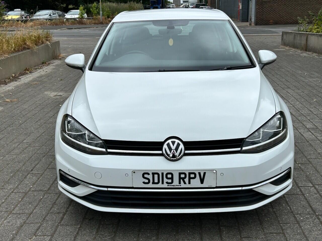 Volkswagen Golf view 11