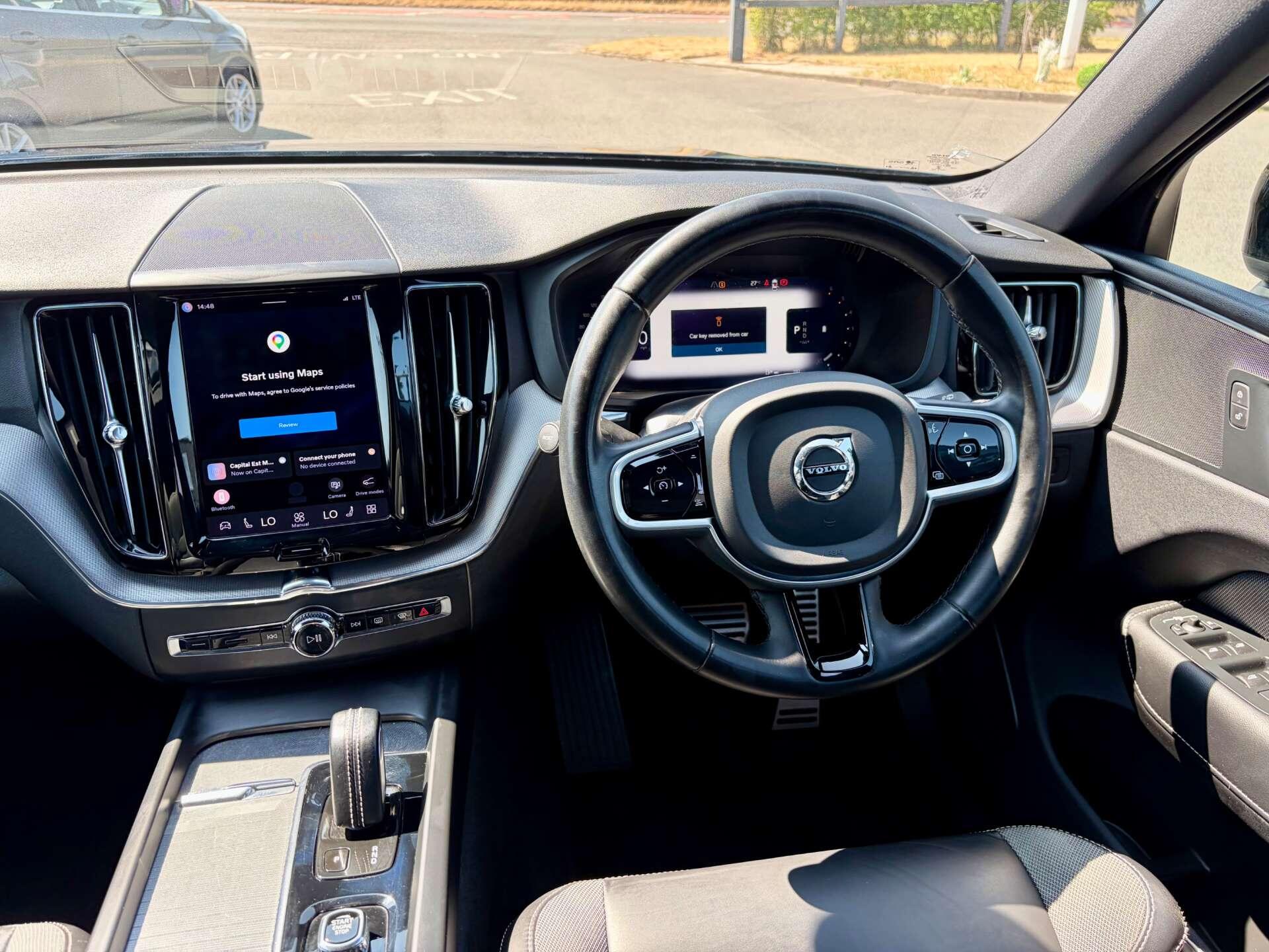 Volvo XC60 view 2