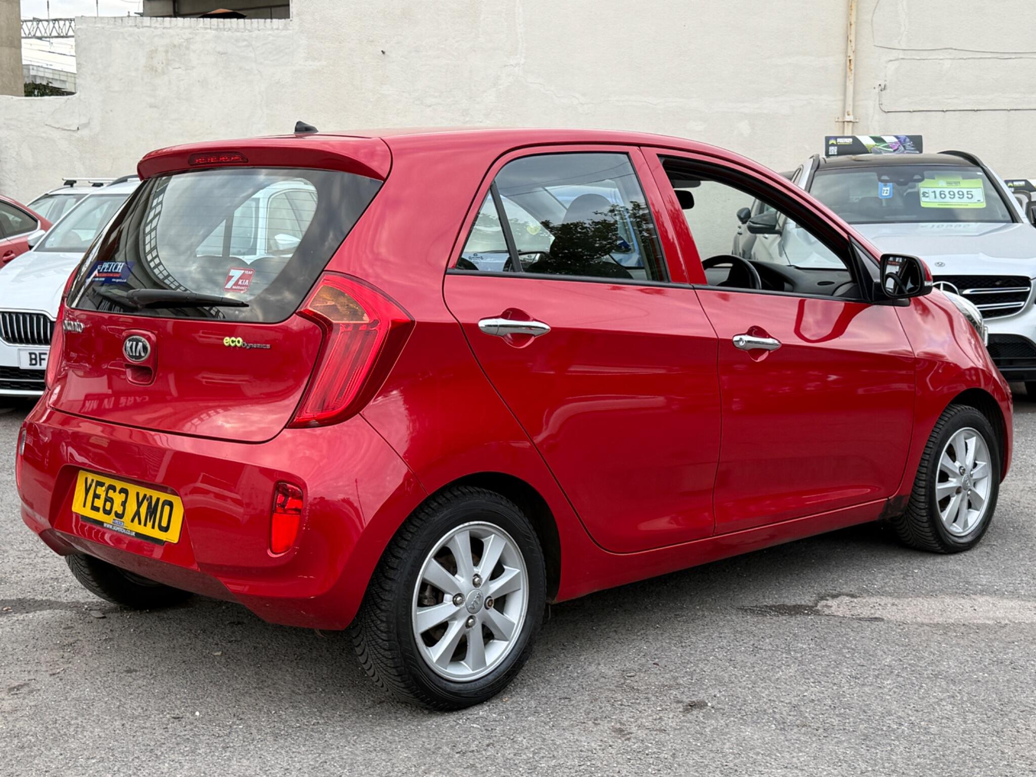 Kia Picanto - Image 15