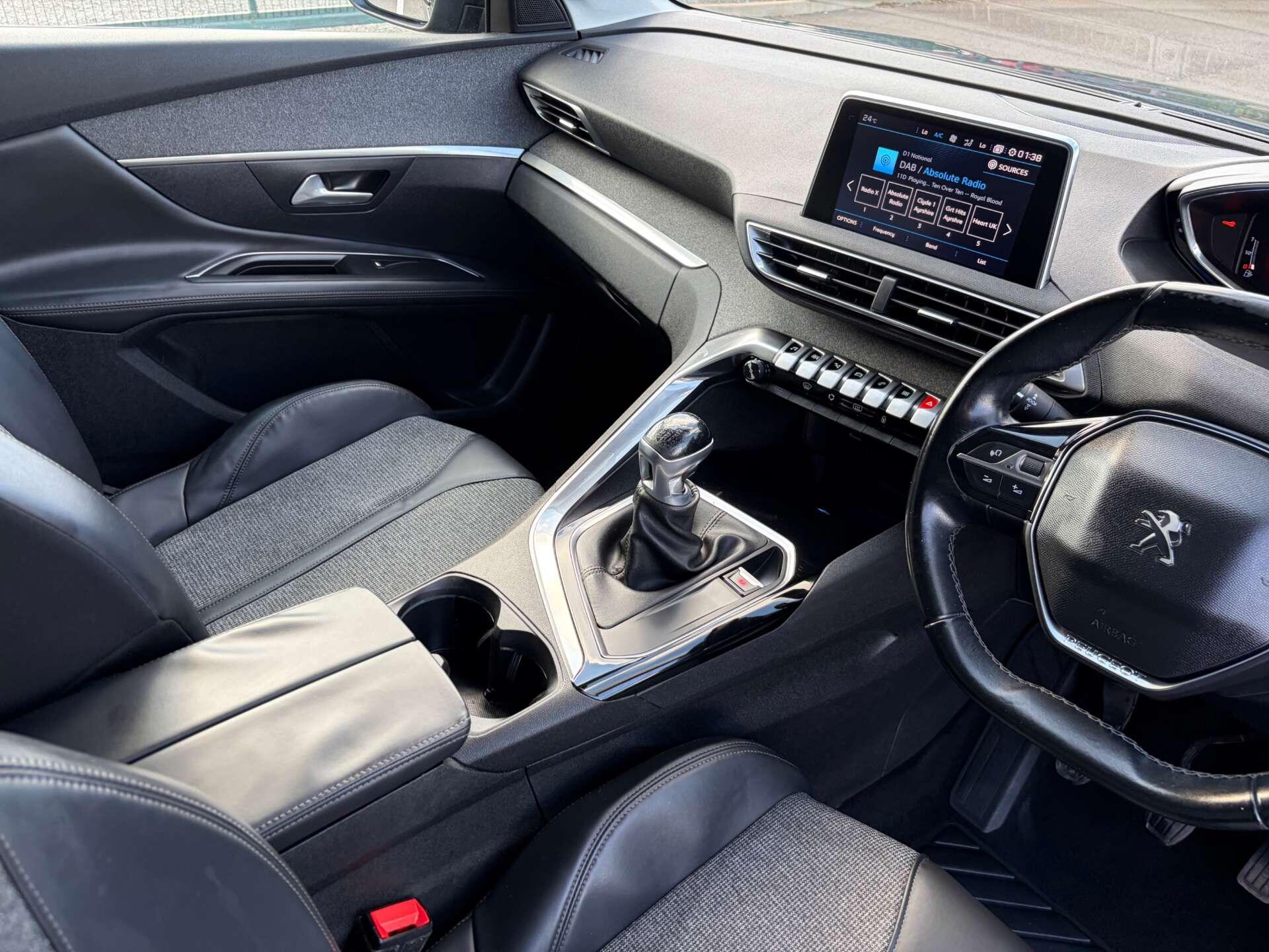 Peugeot 3008 view 39