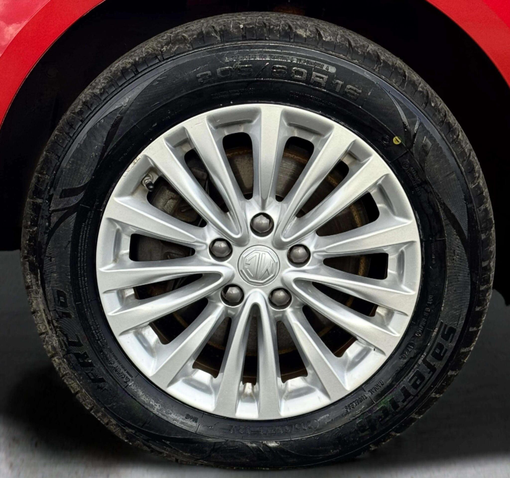 MG MG5 view 82