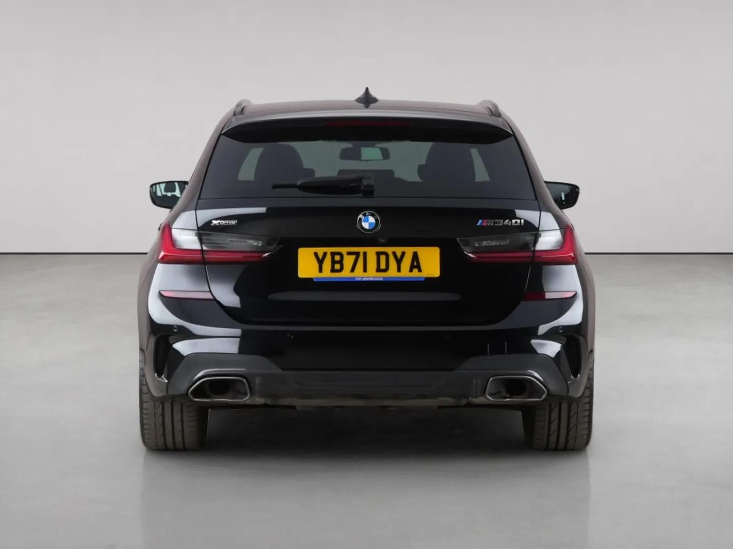BMW 3 Series view 7