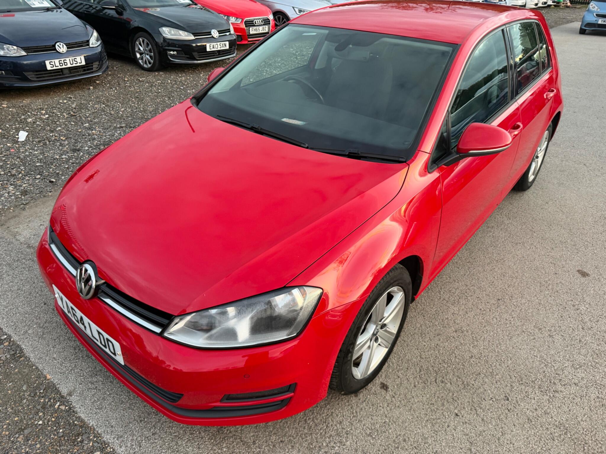 Volkswagen Golf view 4