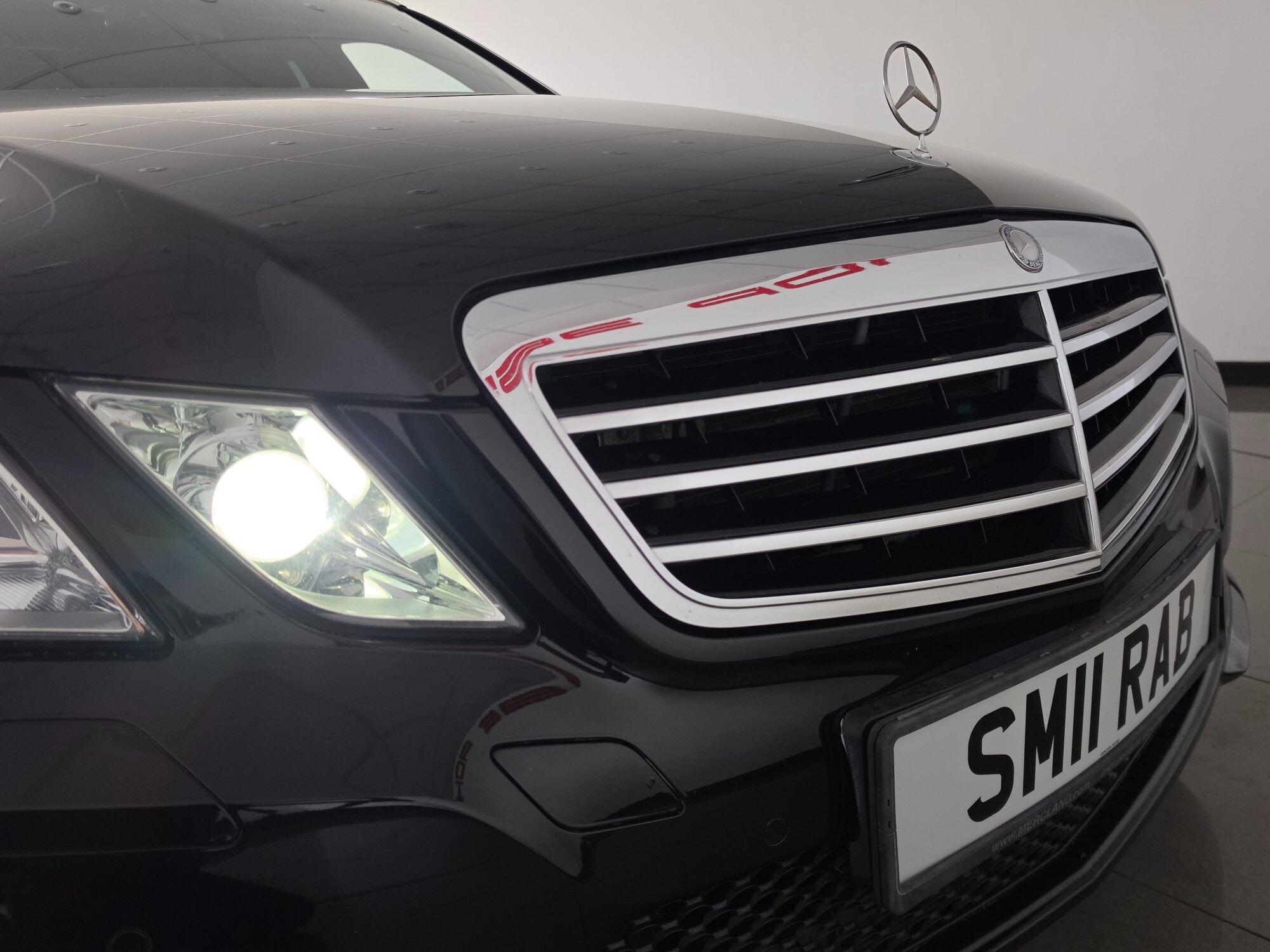 Mercedes-Benz E-Class view 80