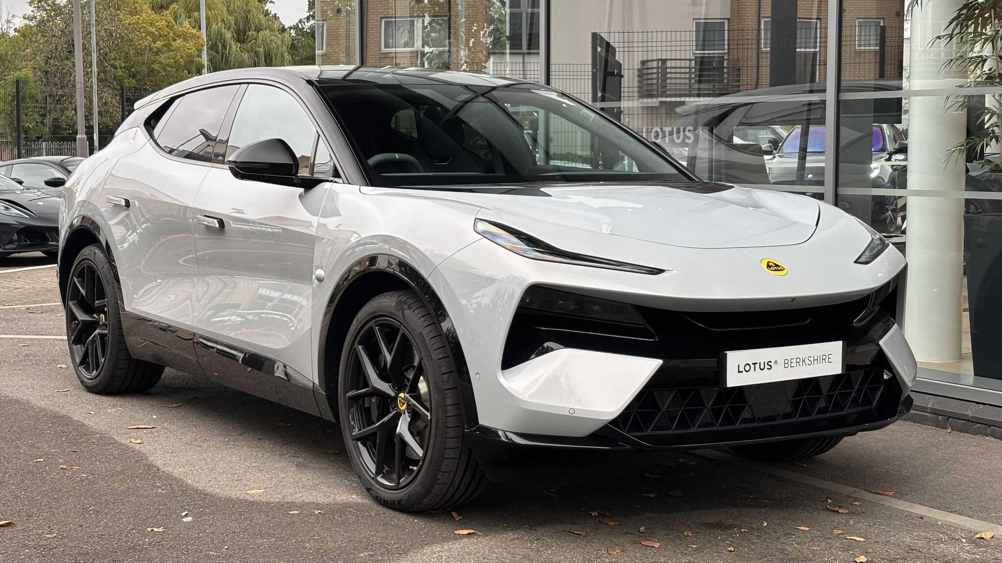 Lotus Eletre