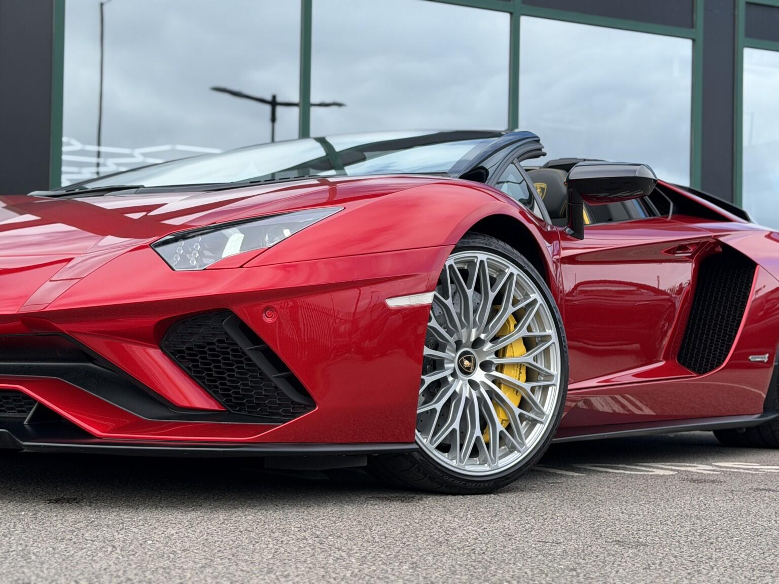 Lamborghini Aventador view 28