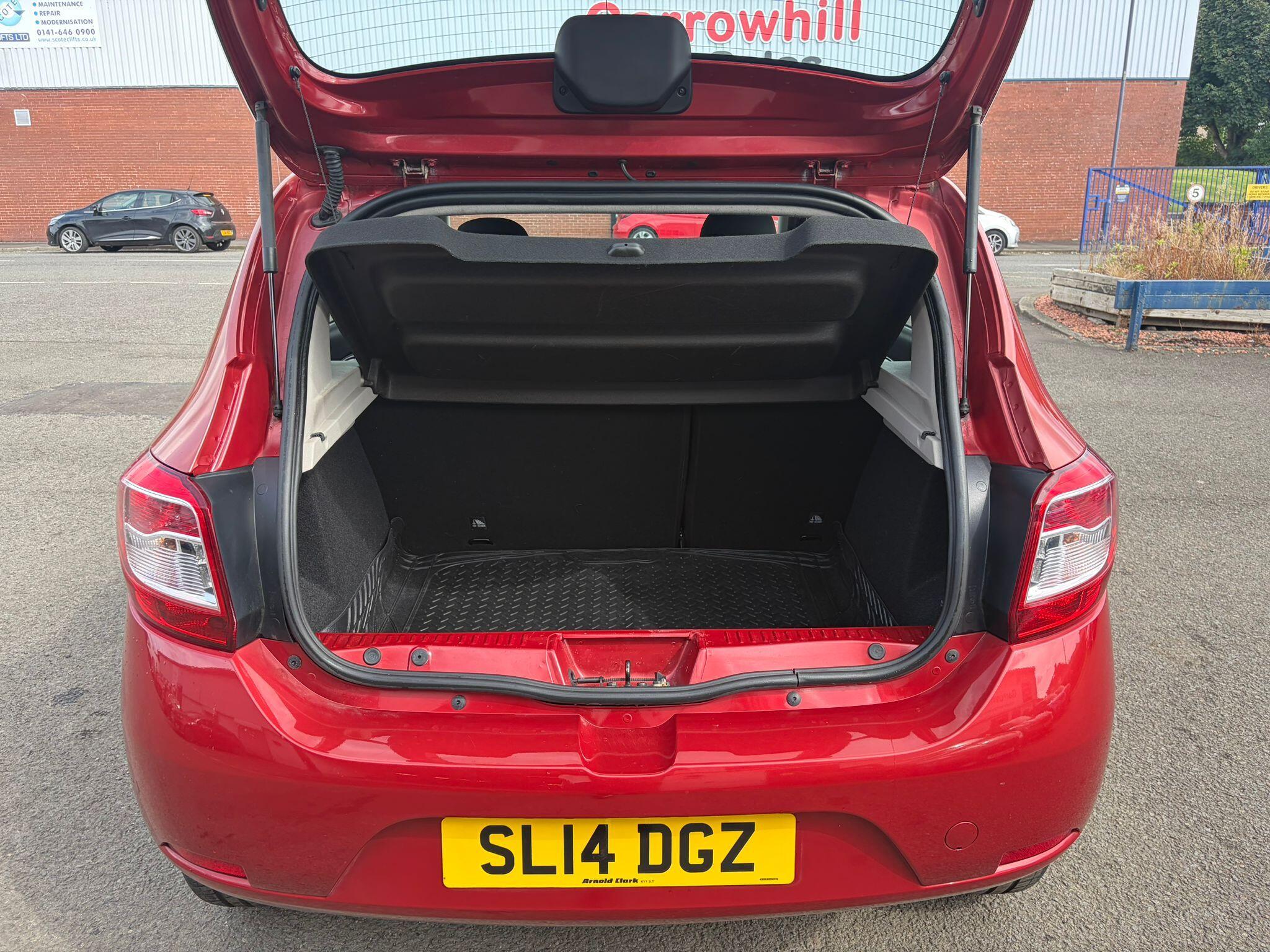 Dacia Sandero view 13