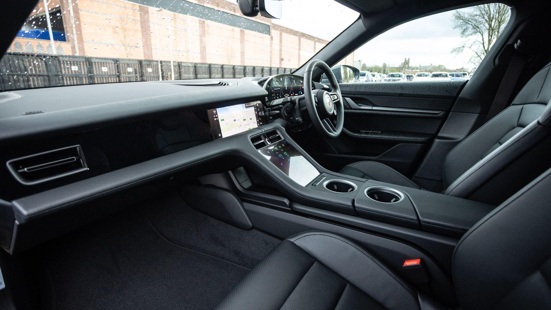 Porsche Taycan view 38
