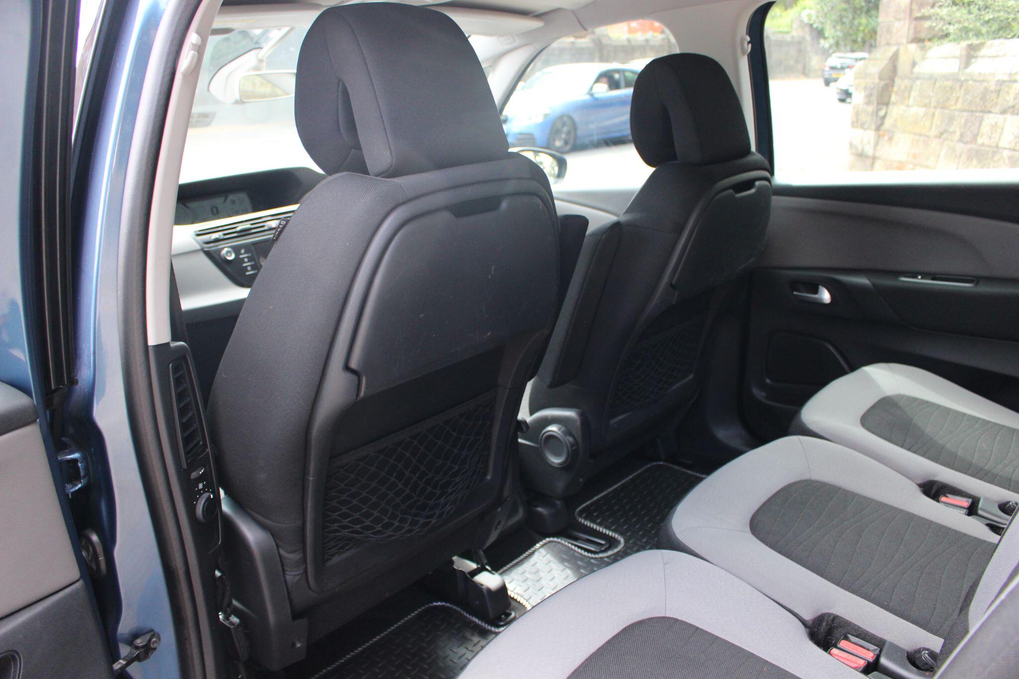 Citroen Grand C4 Picasso view 20