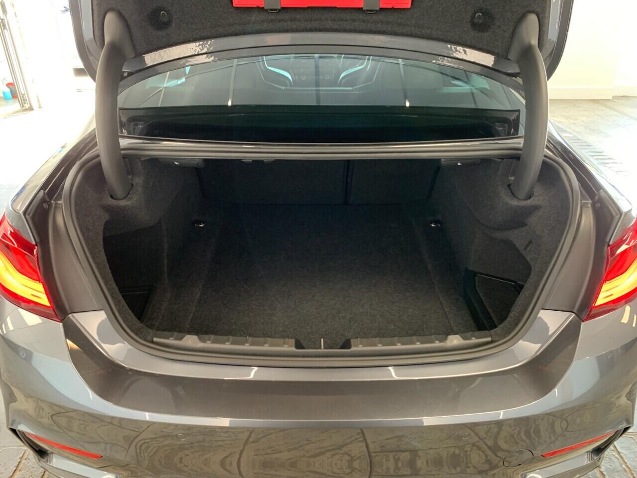 BMW M4 view 24