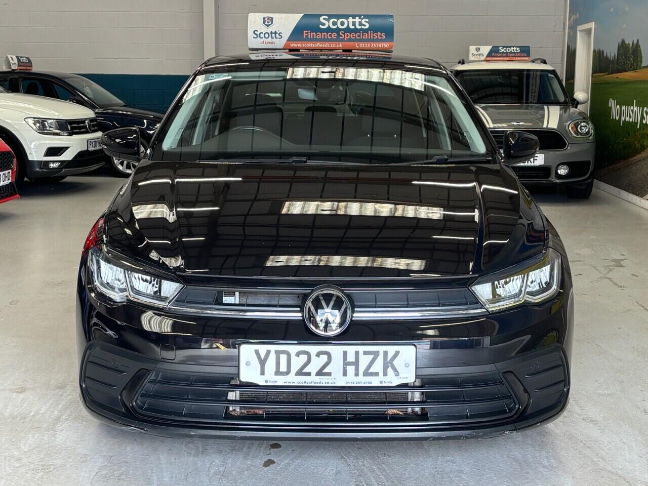 Volkswagen Polo view 2