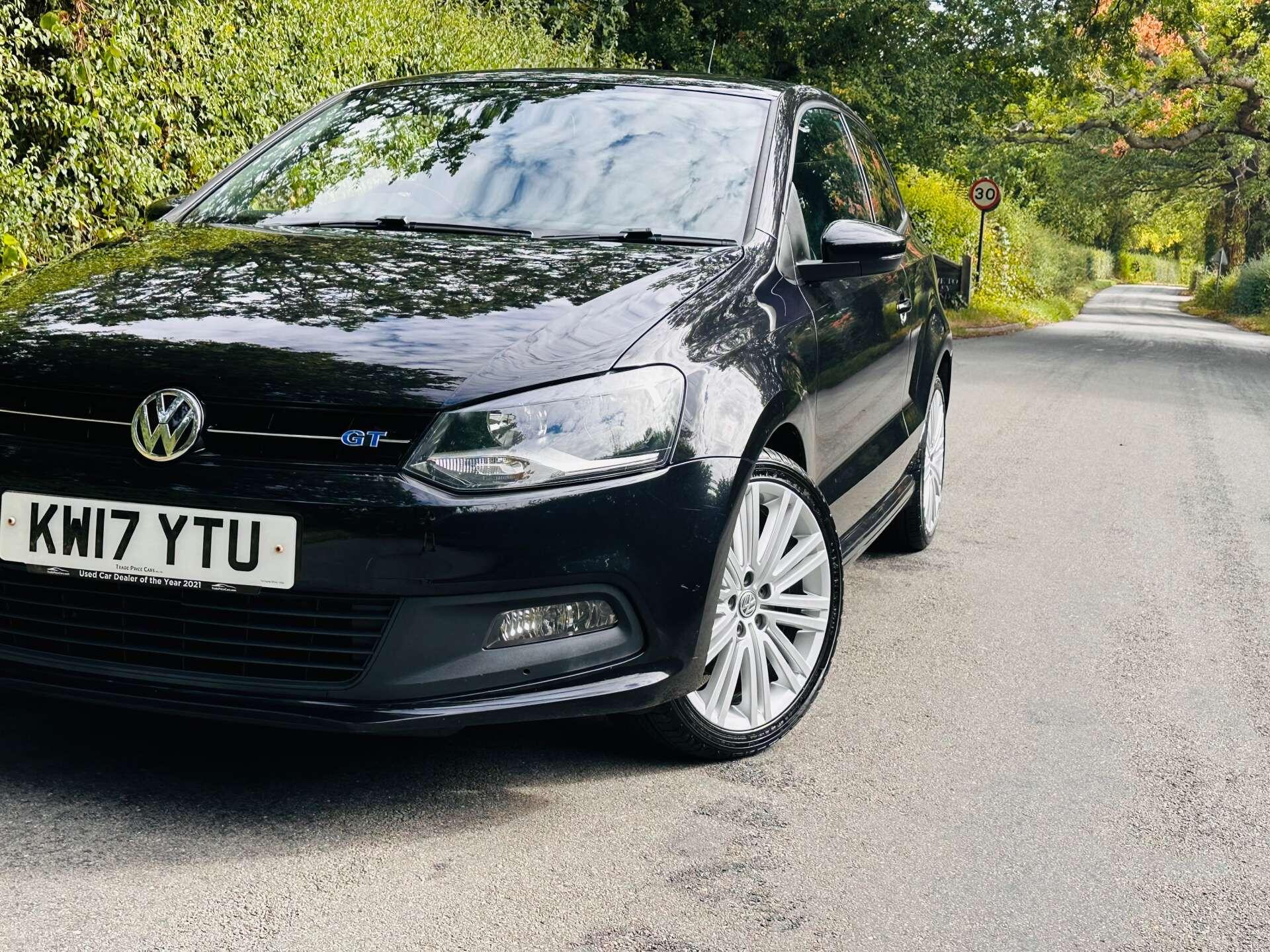 Volkswagen Polo view 4