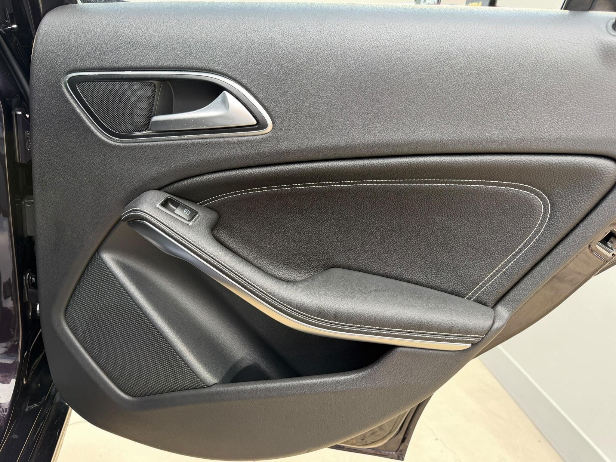 Mercedes-Benz A Class view 24