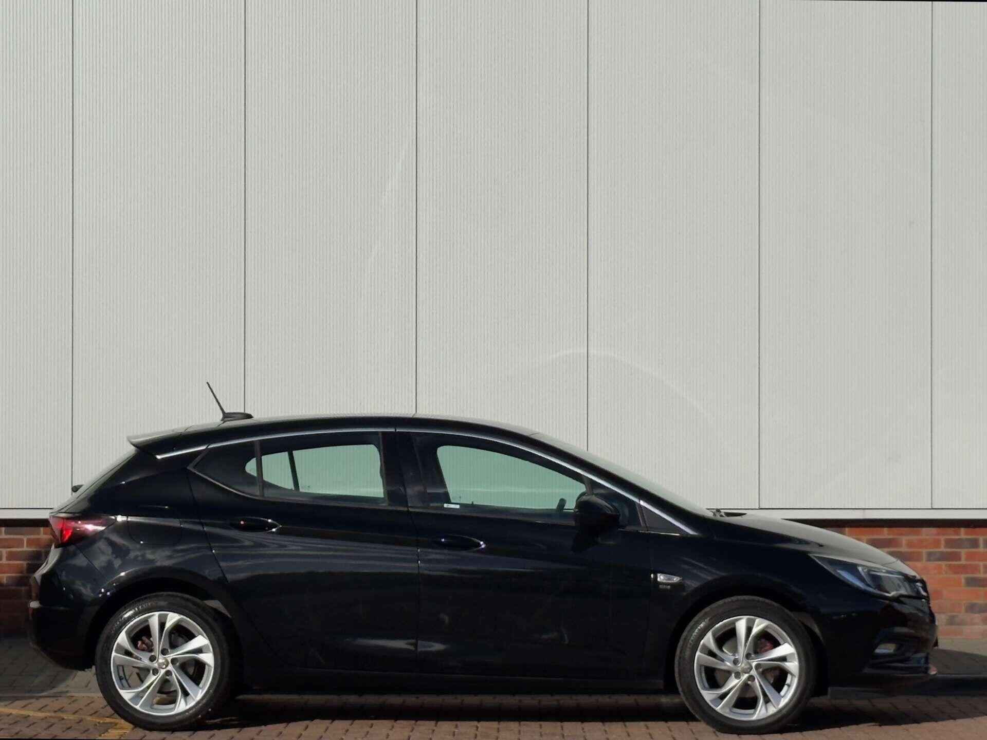 Vauxhall Astra view 7