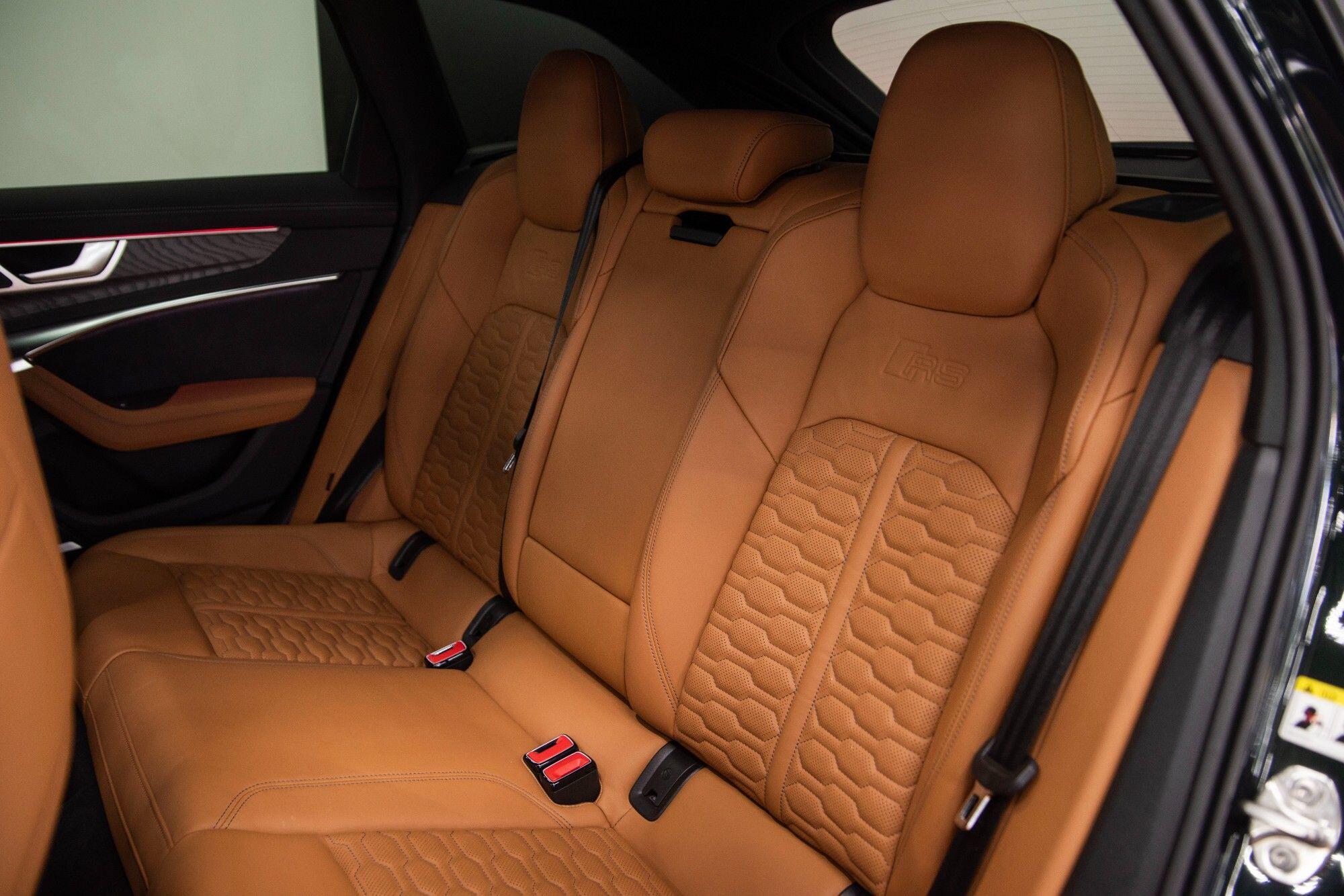 Audi RS6 view 34