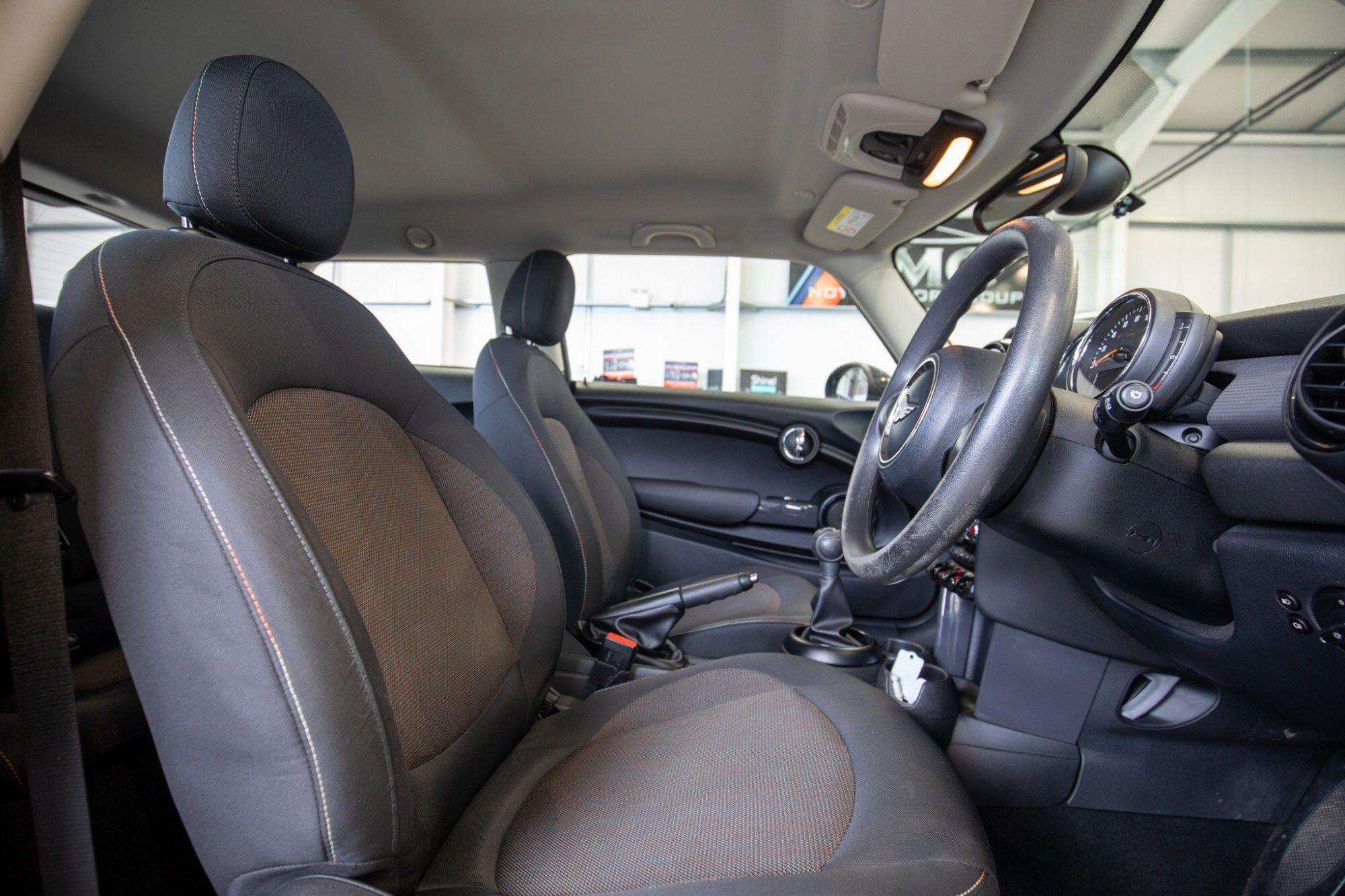 Mini Hatch view 12