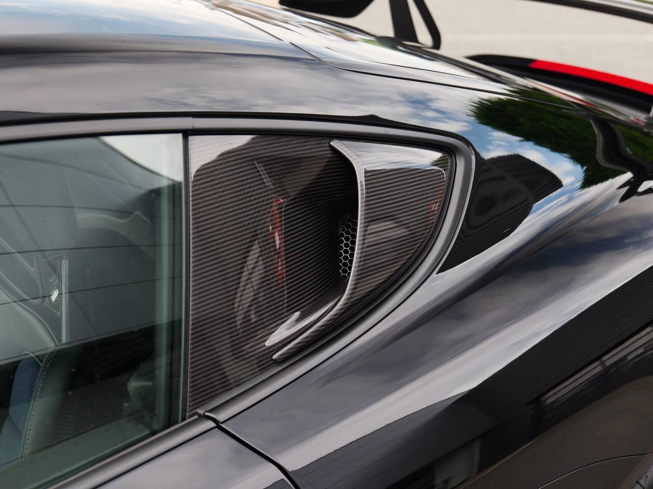 Porsche Cayman view 21