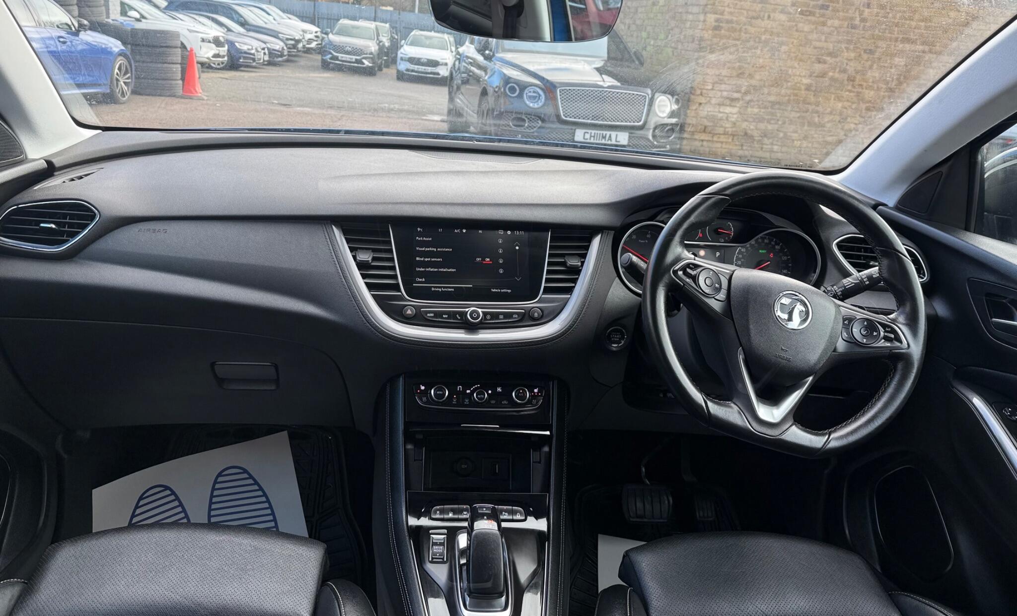 Vauxhall Grandland X view 6