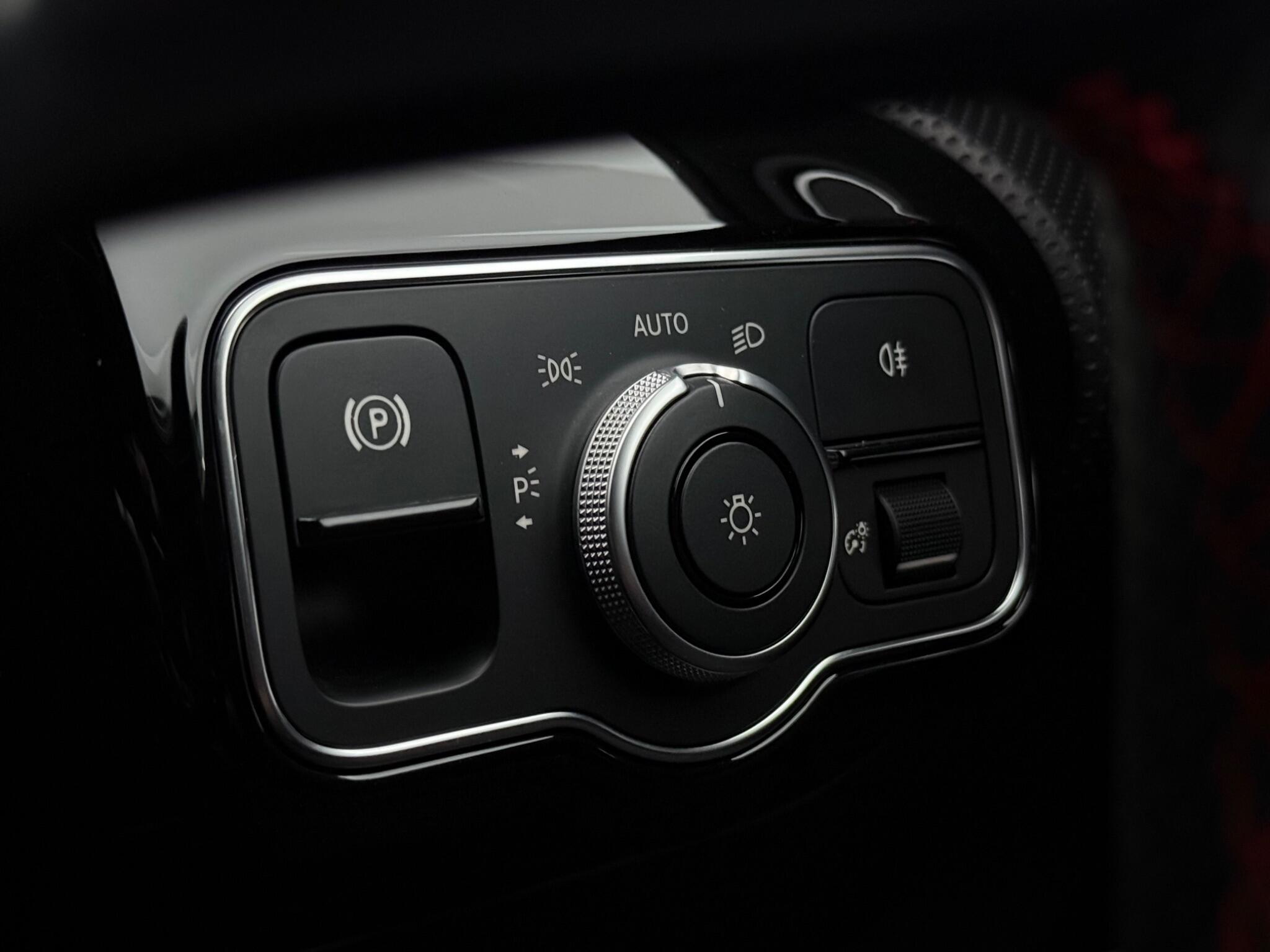 Mercedes-Benz A-Class view 17