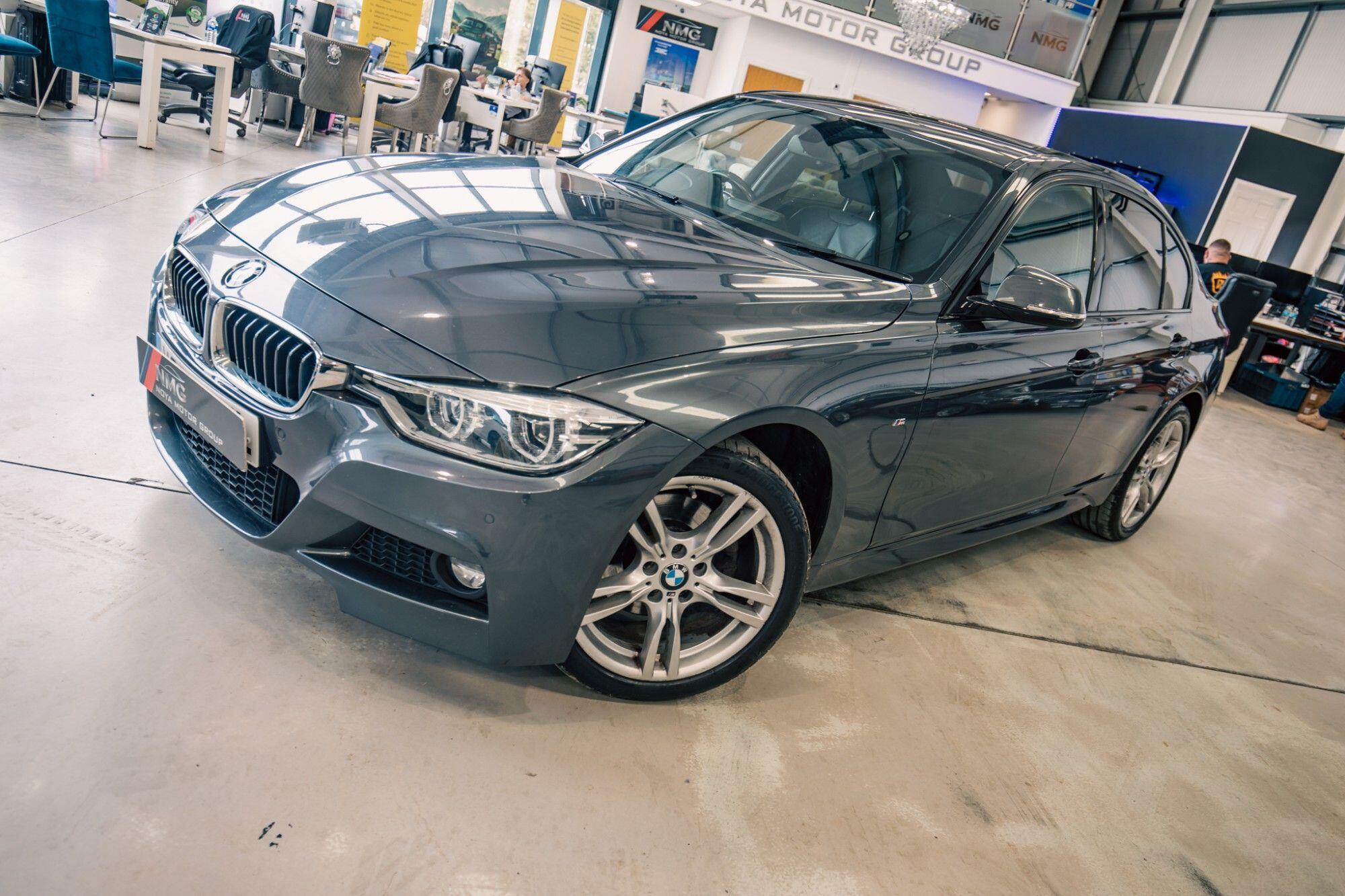 BMW 3 Series view 5