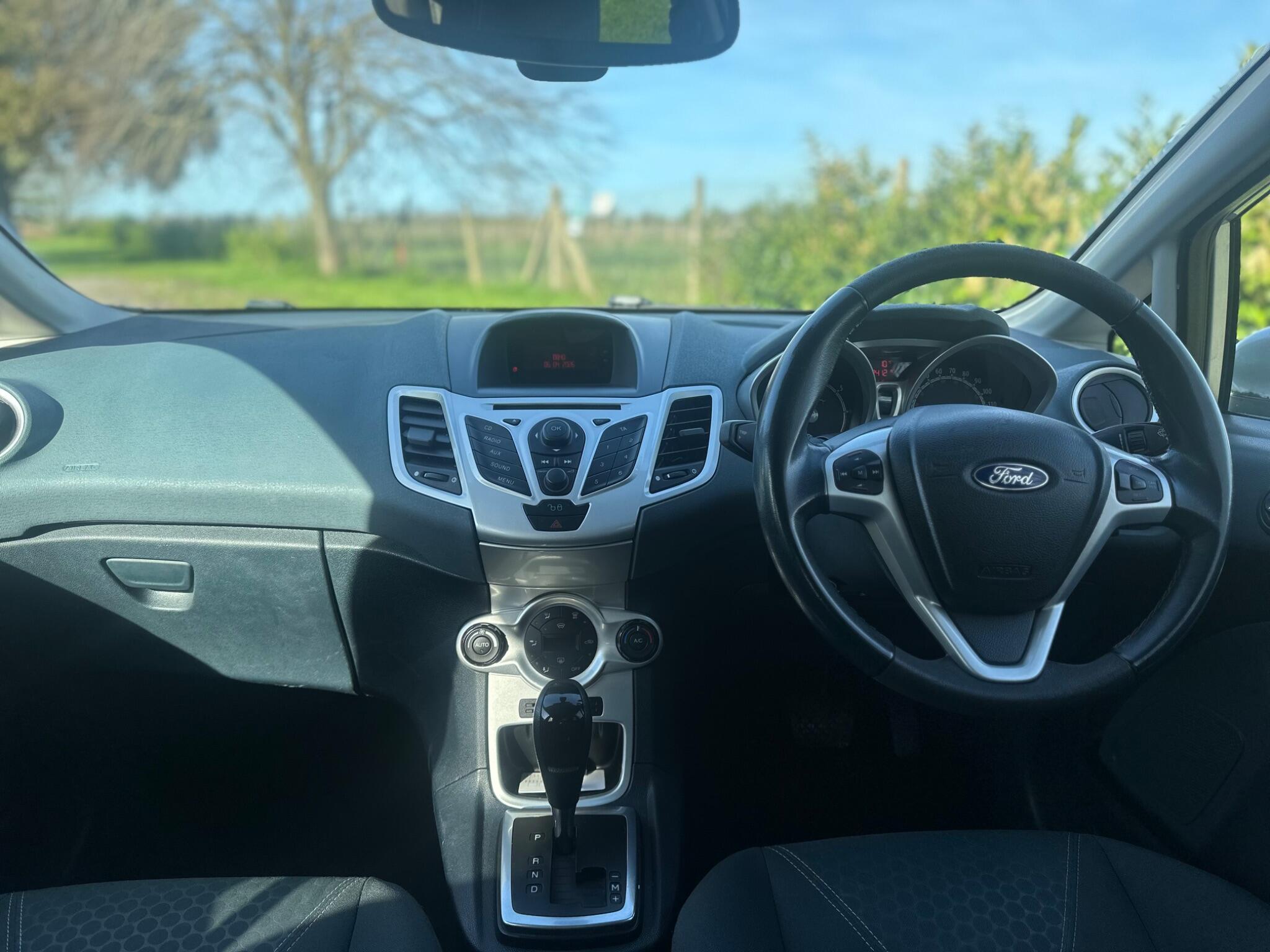 Ford Fiesta view 28