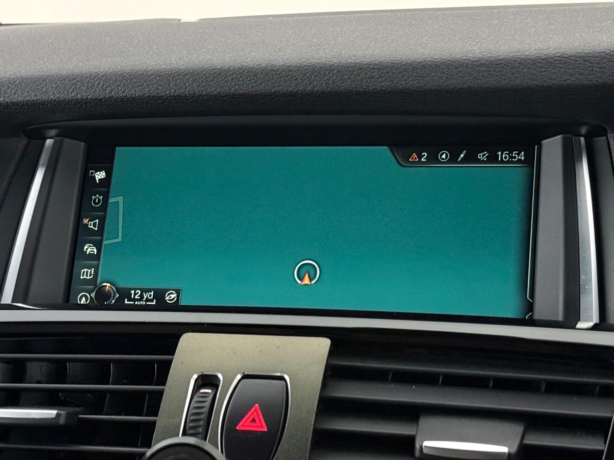 BMW X4 view 24