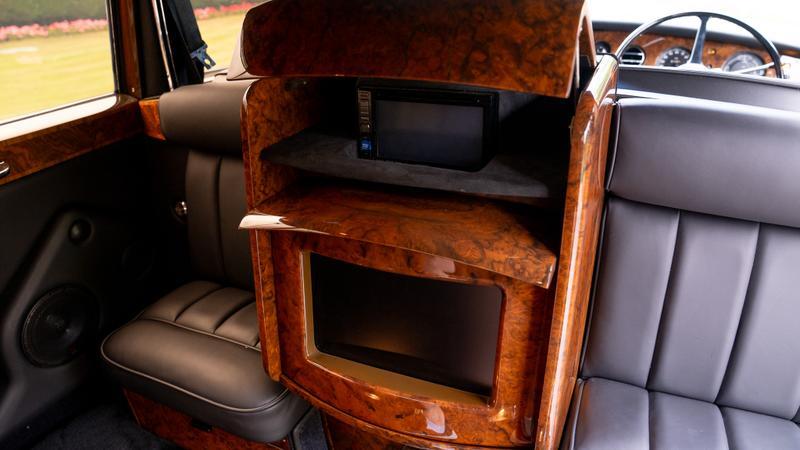 Rolls-Royce Phantom view 16