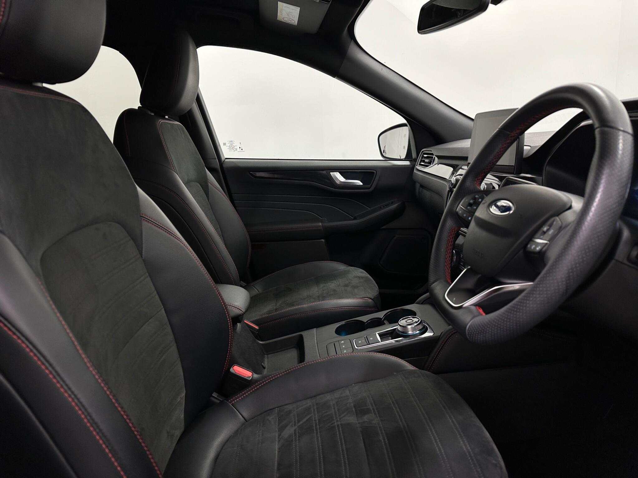 Ford Kuga view 32