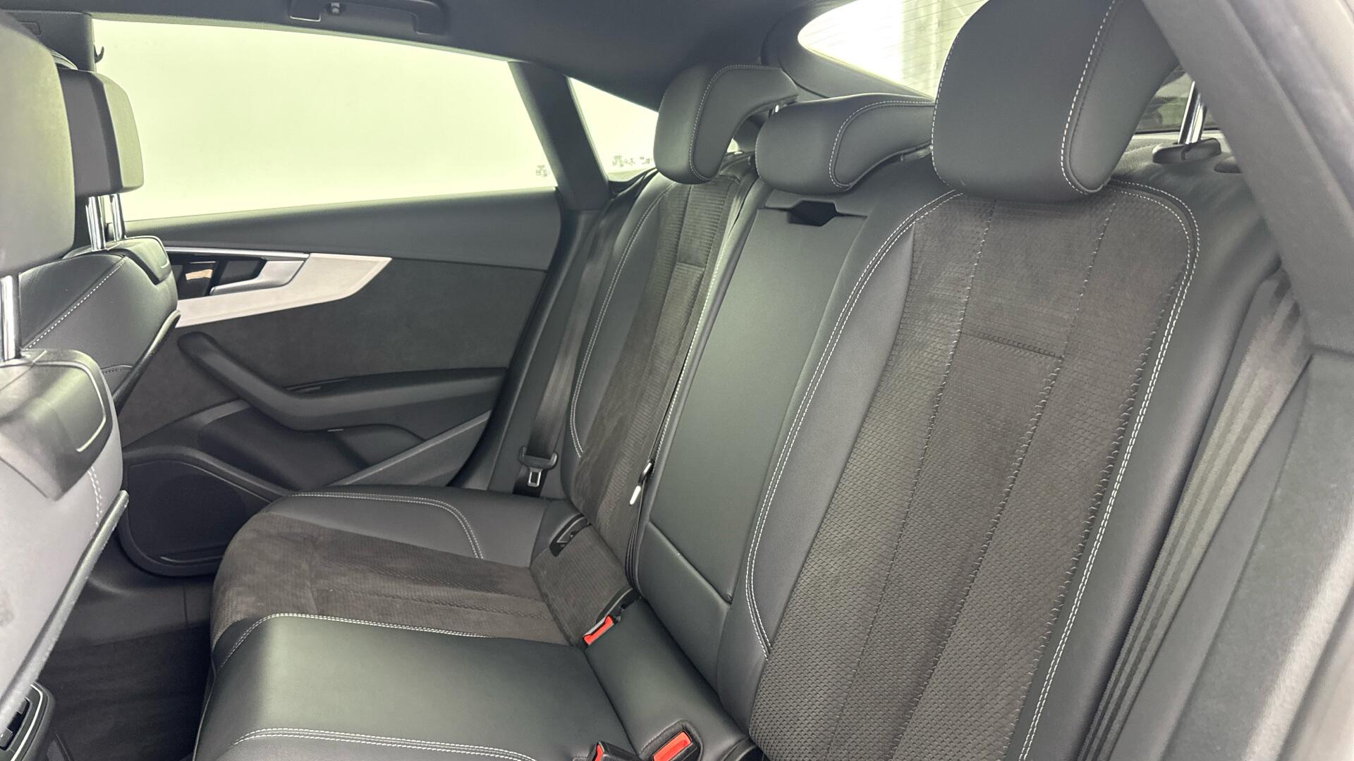 Audi A5 view 14