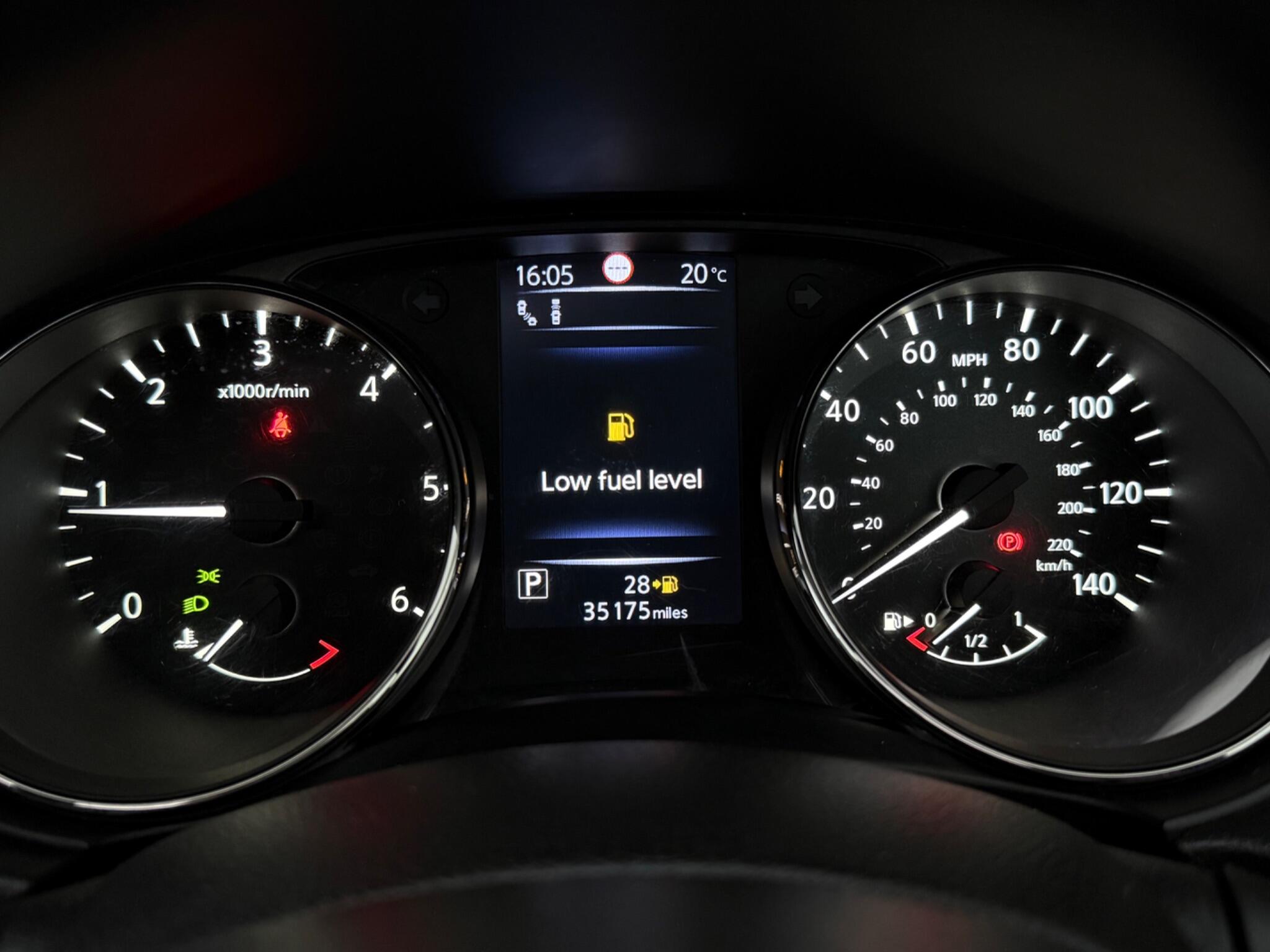 Nissan X-Trail view 16