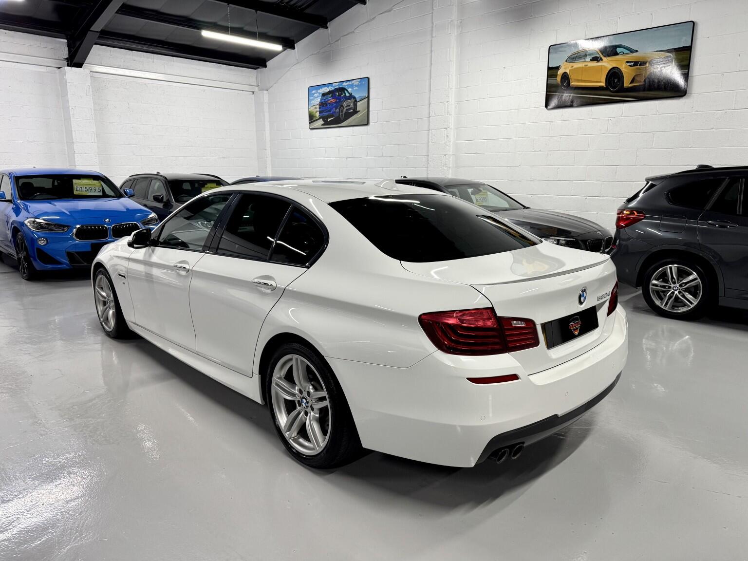 BMW 5 Series view 16