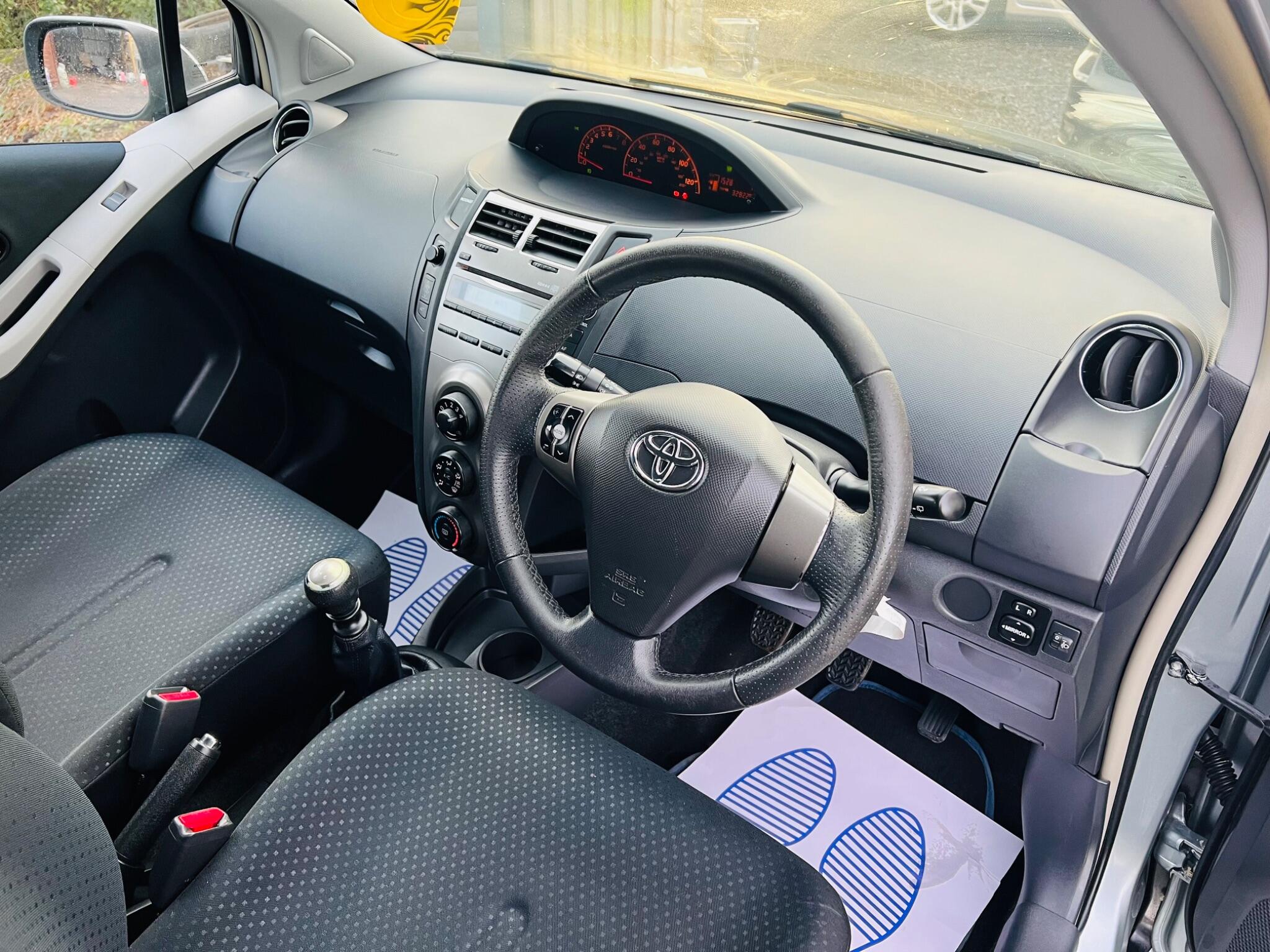 2010 Toyota Yaris 1.33 Dual VVT-i TR Euro 4 (s/s) 3dr • 91,593 miles image 20