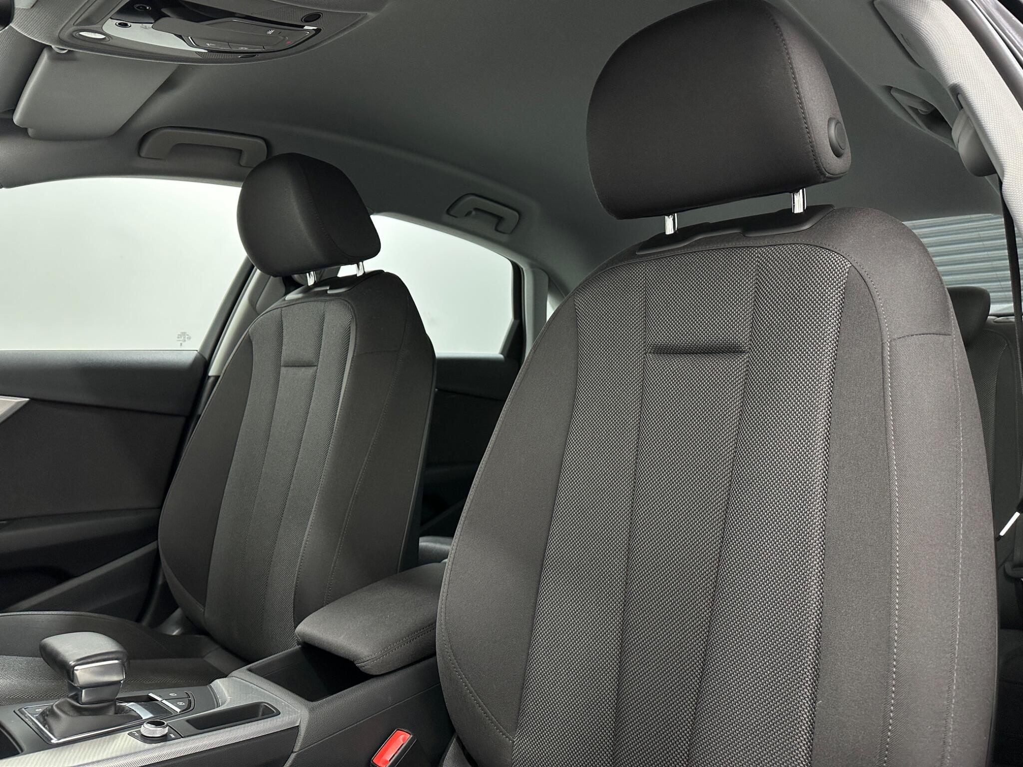 Audi A4 view 36