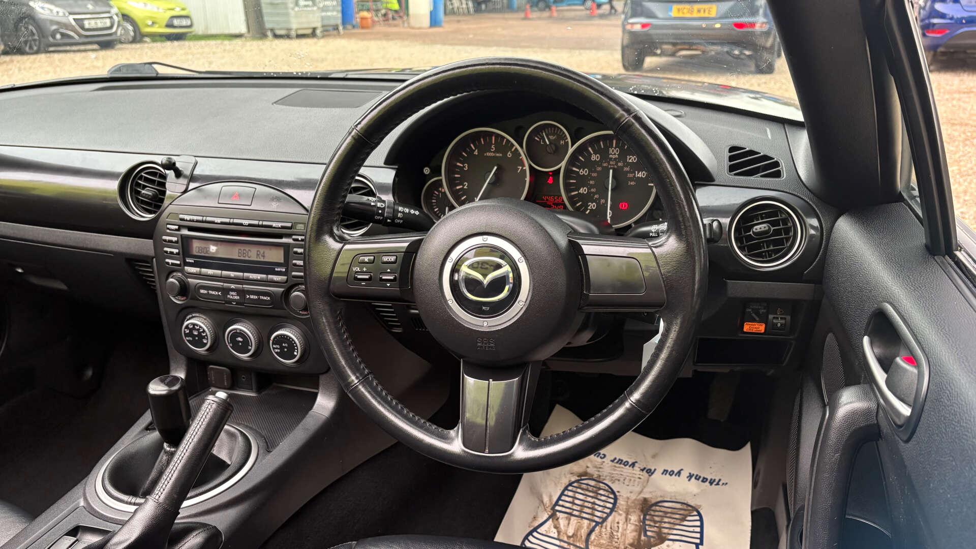 Mazda MX-5 view 13