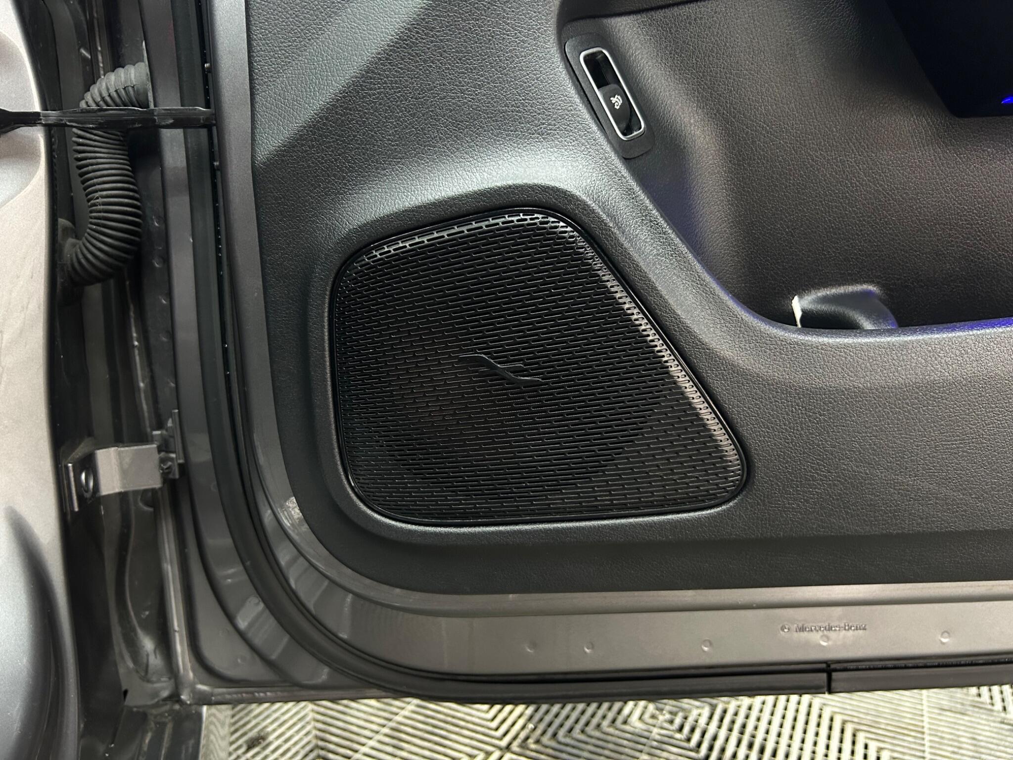 Mercedes-Benz Cla view 29