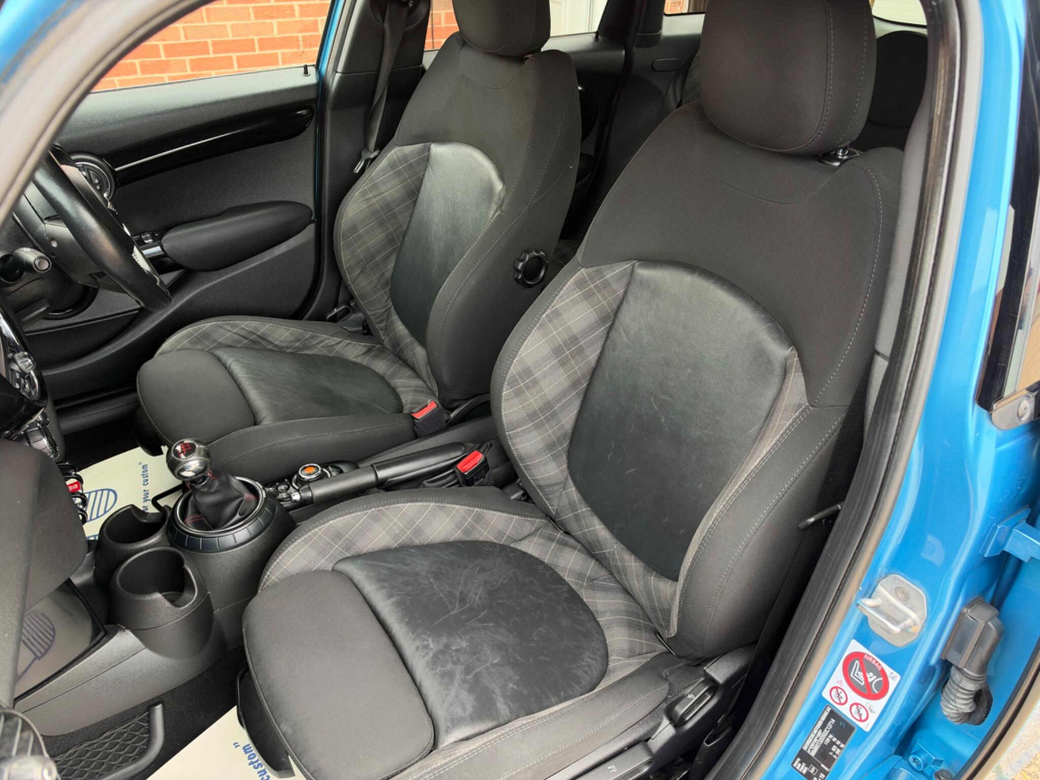 Mini Hatch view 20