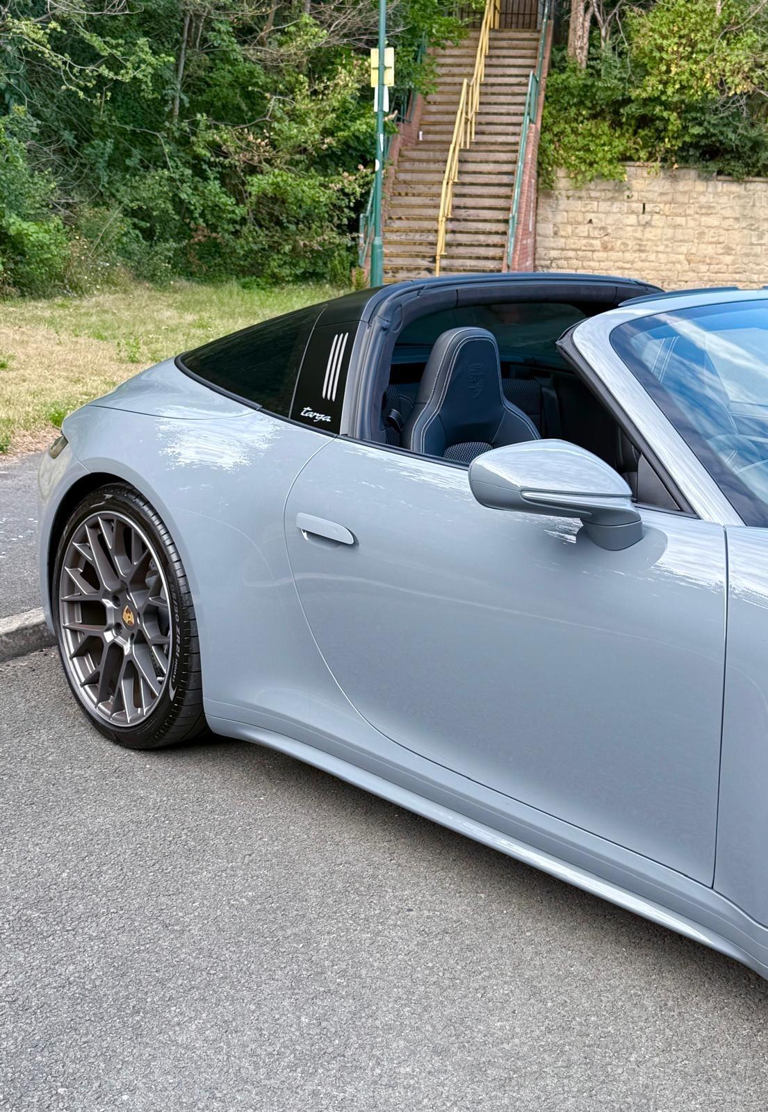 Porsche 911 view 45