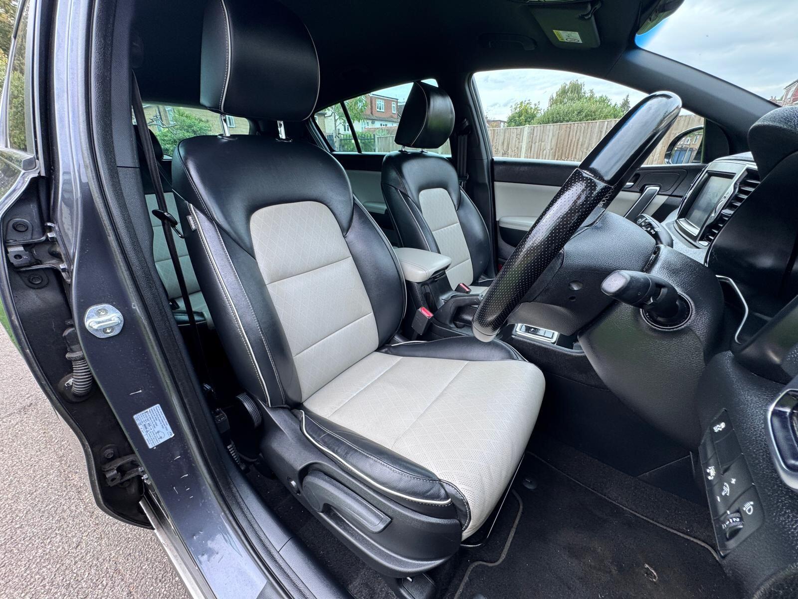 2017 Kia Sportage image 56