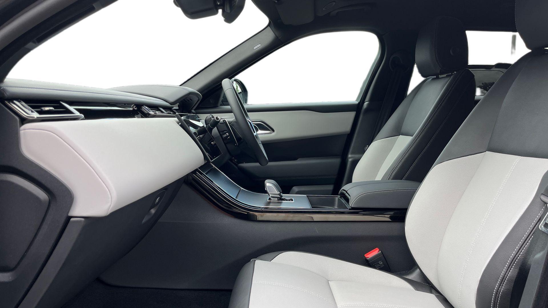 Land Rover Range Rover Velar view 25