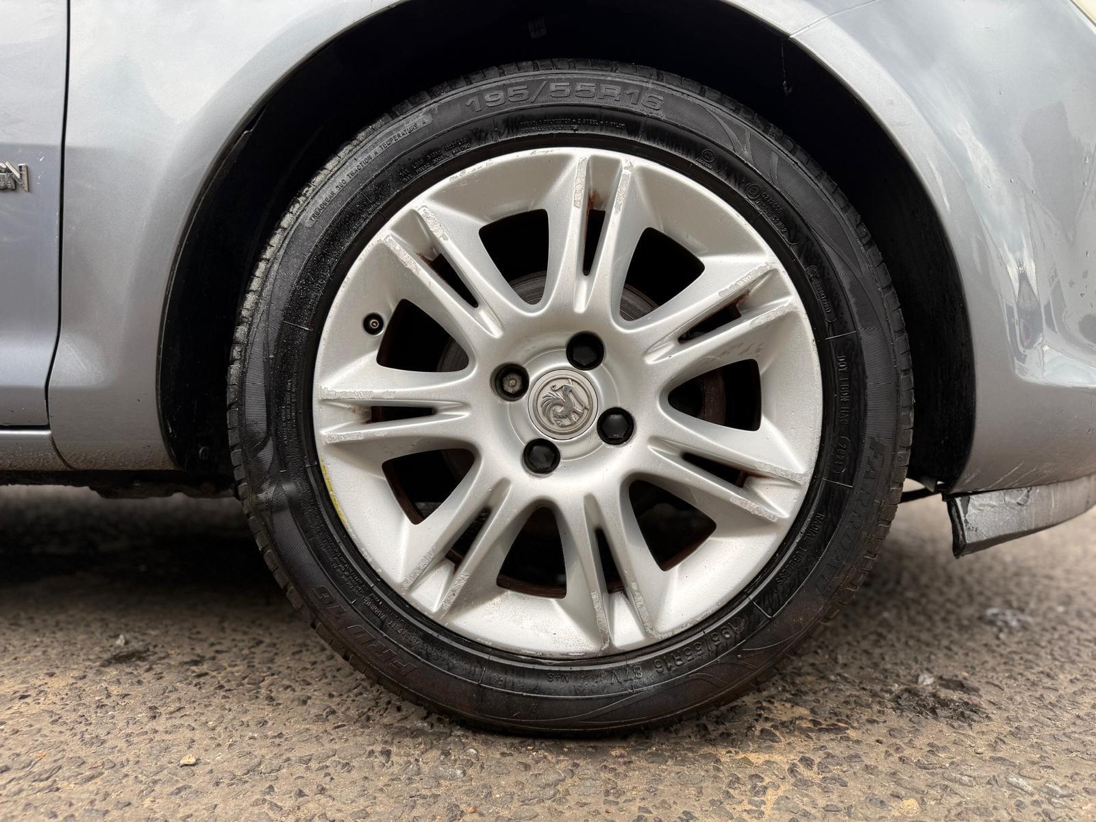 Vauxhall Corsa view 36