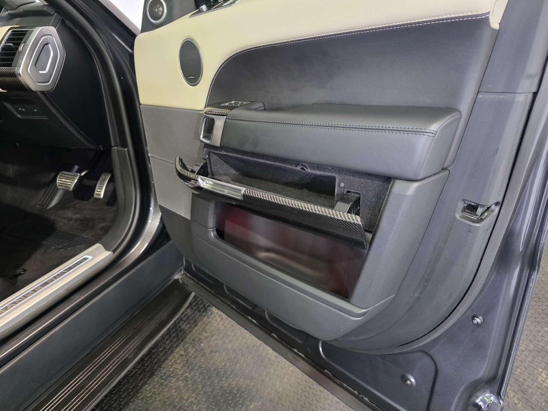 Land Rover Range Rover Sport view 27