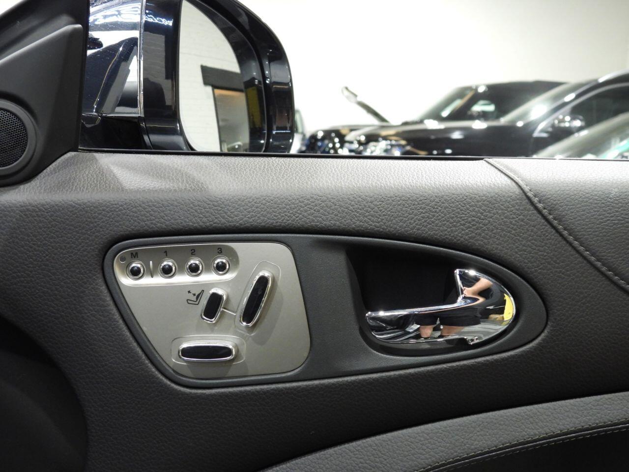Jaguar XK view 46