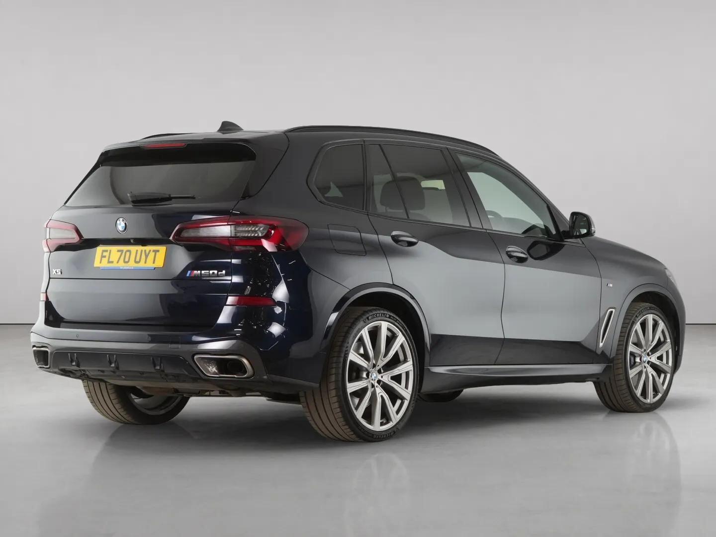 BMW X5 view 12