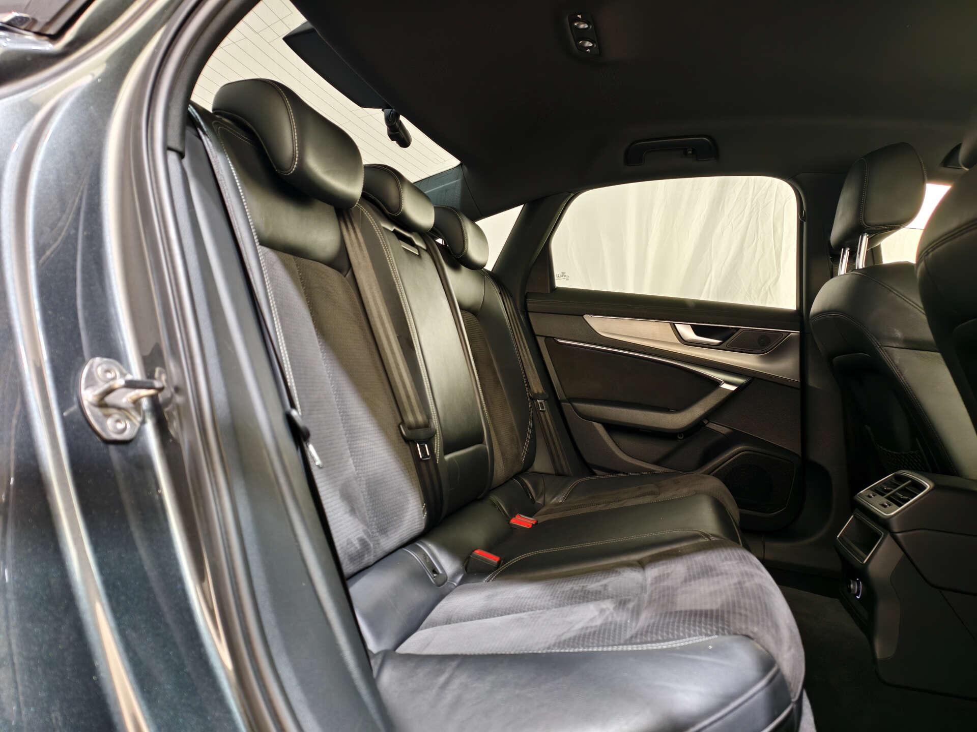 Audi A6 Saloon view 14