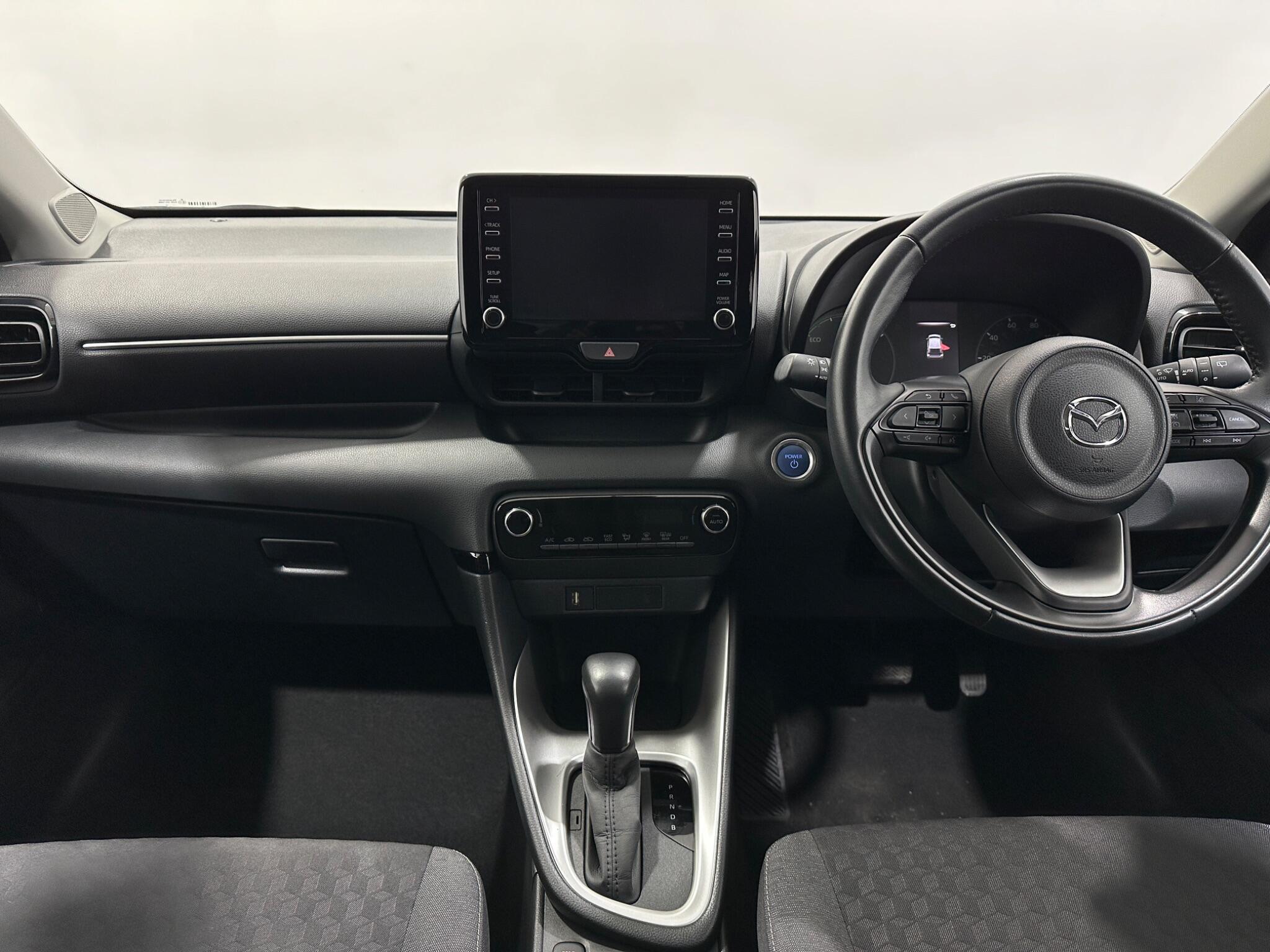 Mazda Mazda2 view 19